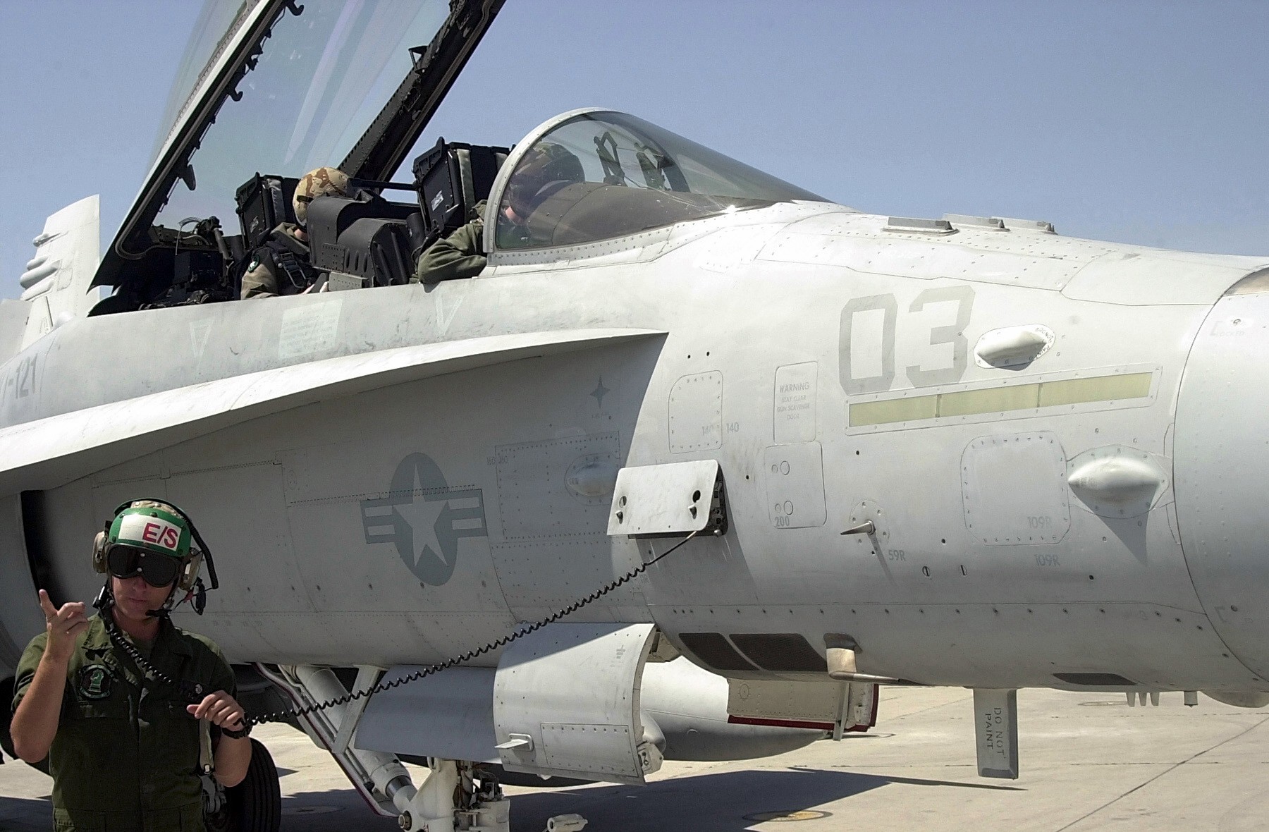 vmfa(aw)-121 green knights marine fighter attack squadron f/a-18d hornet 26