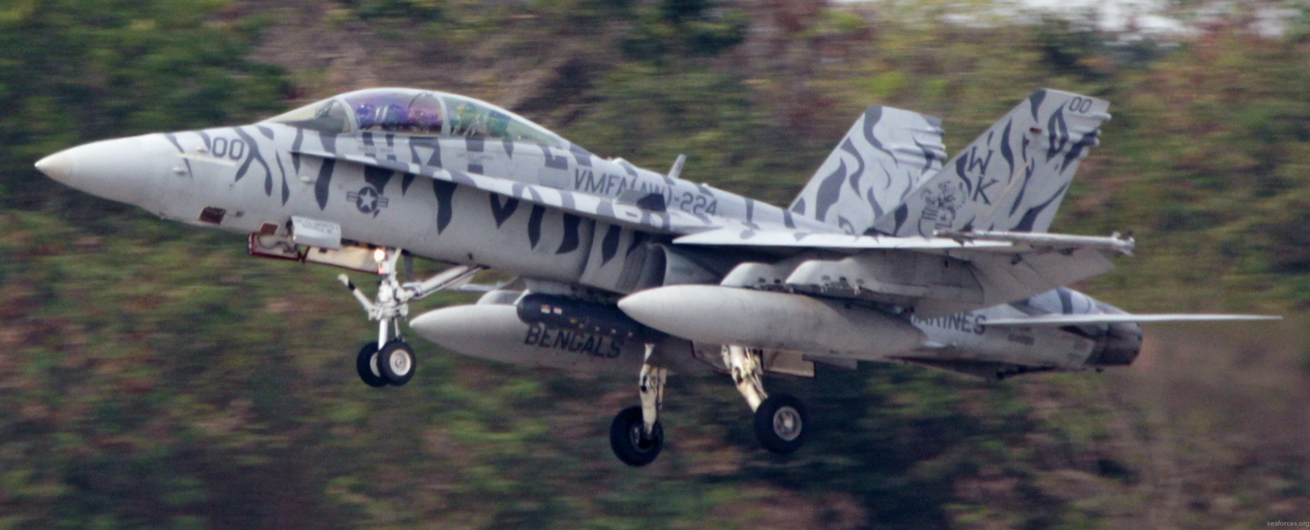 vmfa(aw)-224 bengals marine fighter attack squadron usmc f/a-18d hornet 11 exercise cobra gold thailand