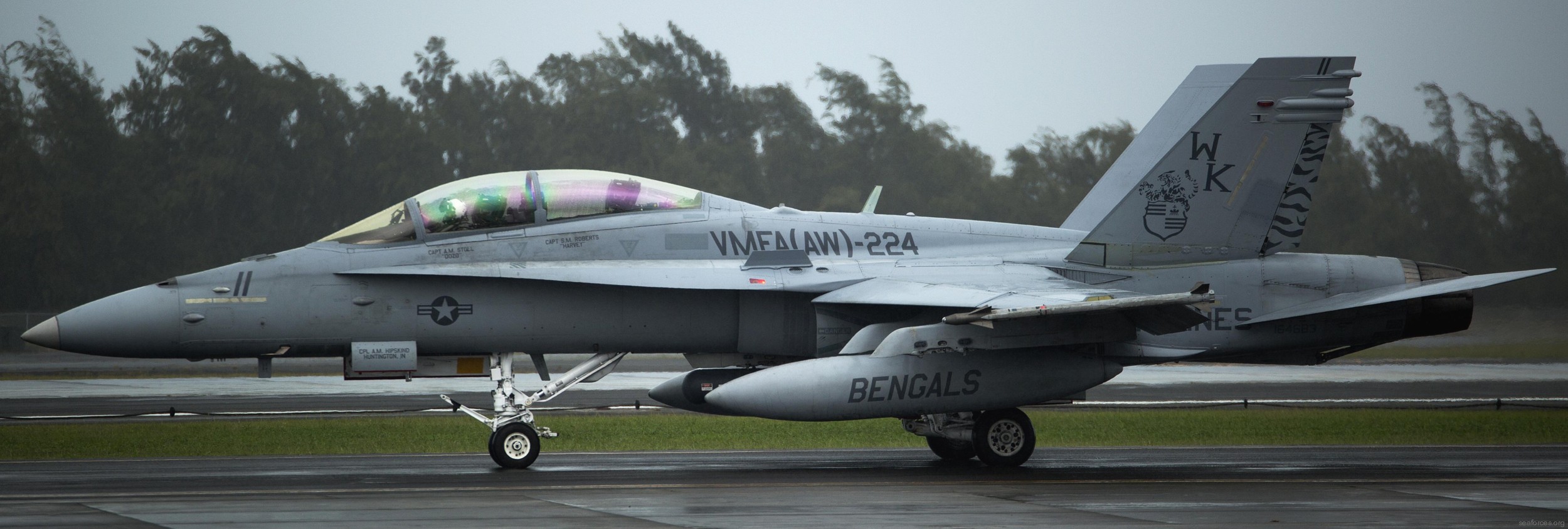 vmfa(aw)-224 bengals marine fighter attack squadron usmc f/a-18d hornet 17a