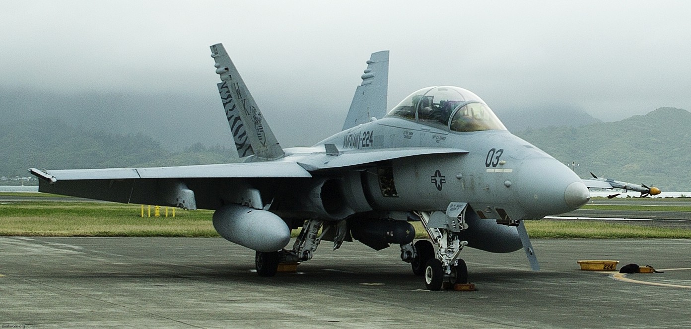 vmfa(aw)-224 bengals marine fighter attack squadron usmc f/a-18d hornet 20