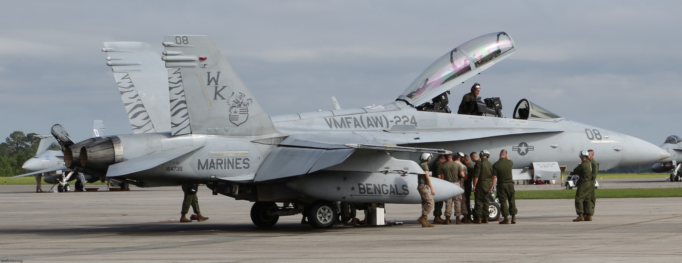 vmfa(aw)-224 bengals marine fighter attack squadron usmc f/a-18d hornet 27 mcas beaufort south carolina