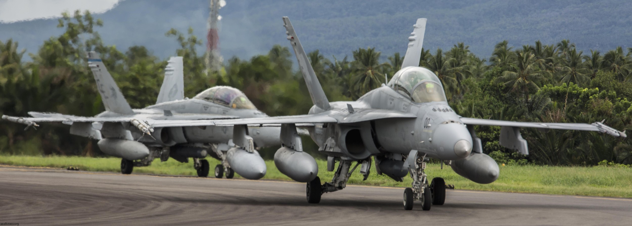 vmfa(aw)-225 vikings marine fighter attack squadron f/a-18d hornet 34