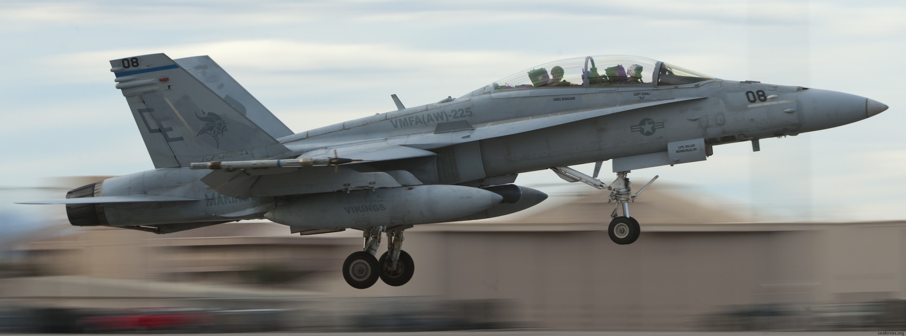 vmfa(aw)-225 vikings marine fighter attack squadron f/a-18d hornet 36 exercise red flag nellis afb nevada
