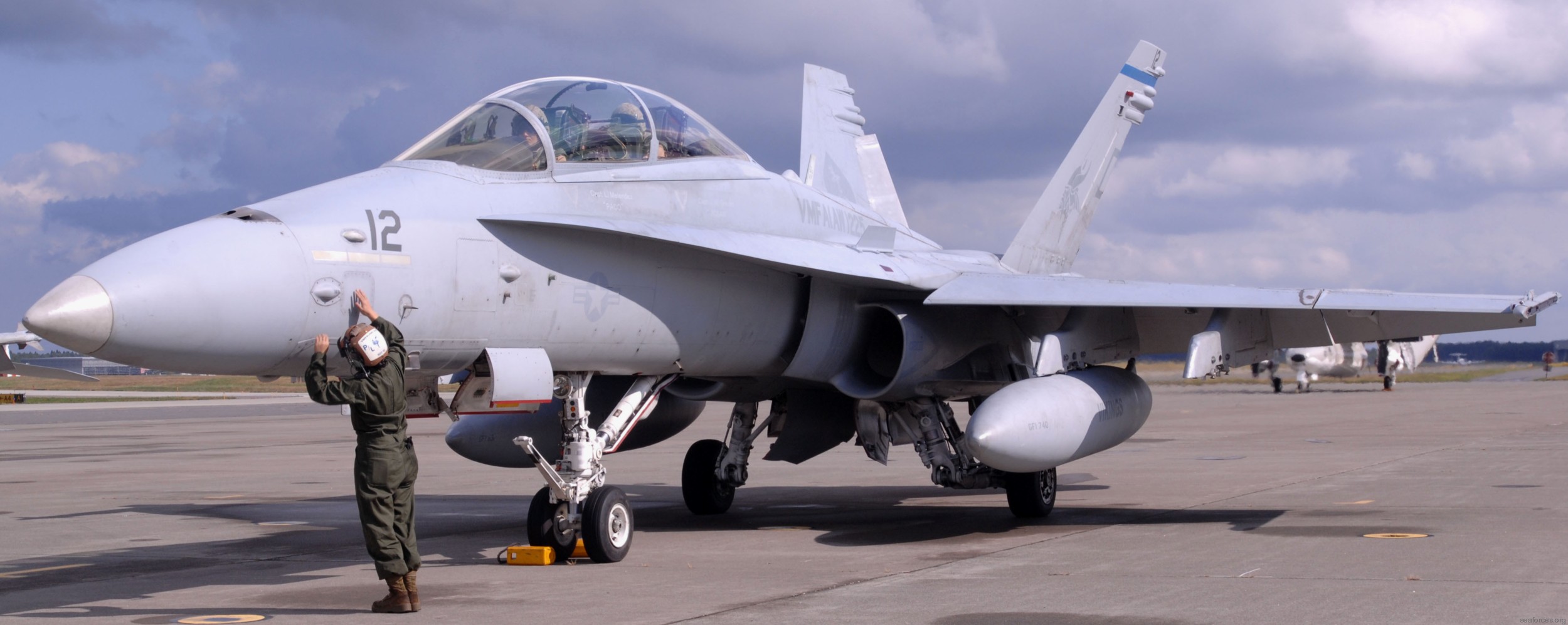 vmfa(aw)-225 vikings marine fighter attack squadron f/a-18d hornet 48 misawa airbase japan