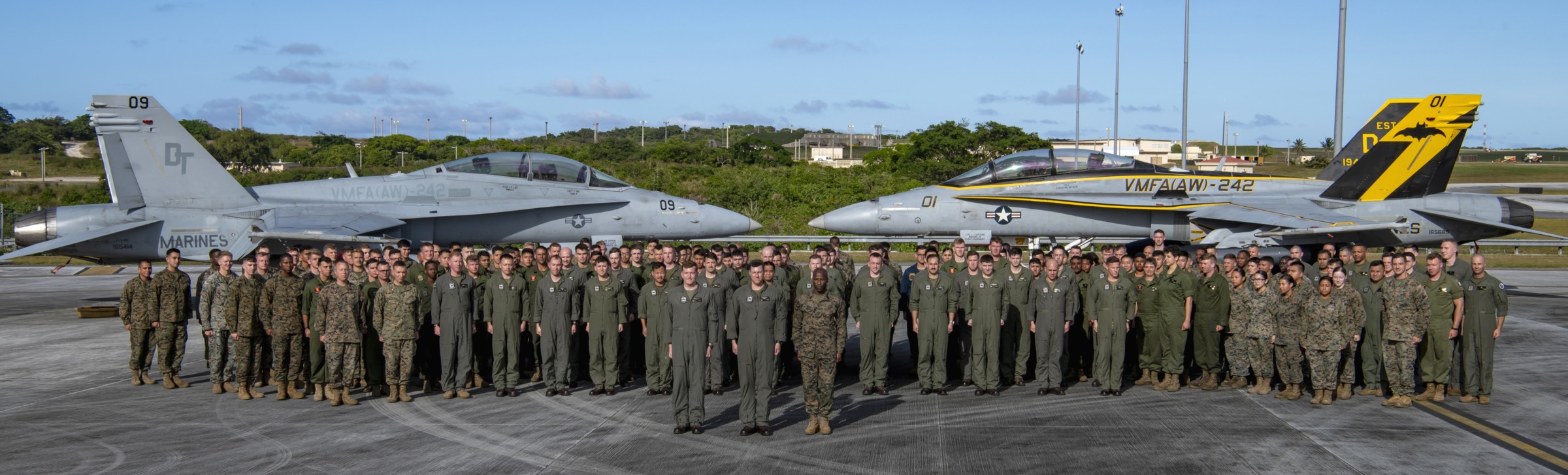 vmfa(aw)-242 bats marine all-weather fighter attack squadron usmc f/a-18d hornet 106 andersen afb guam