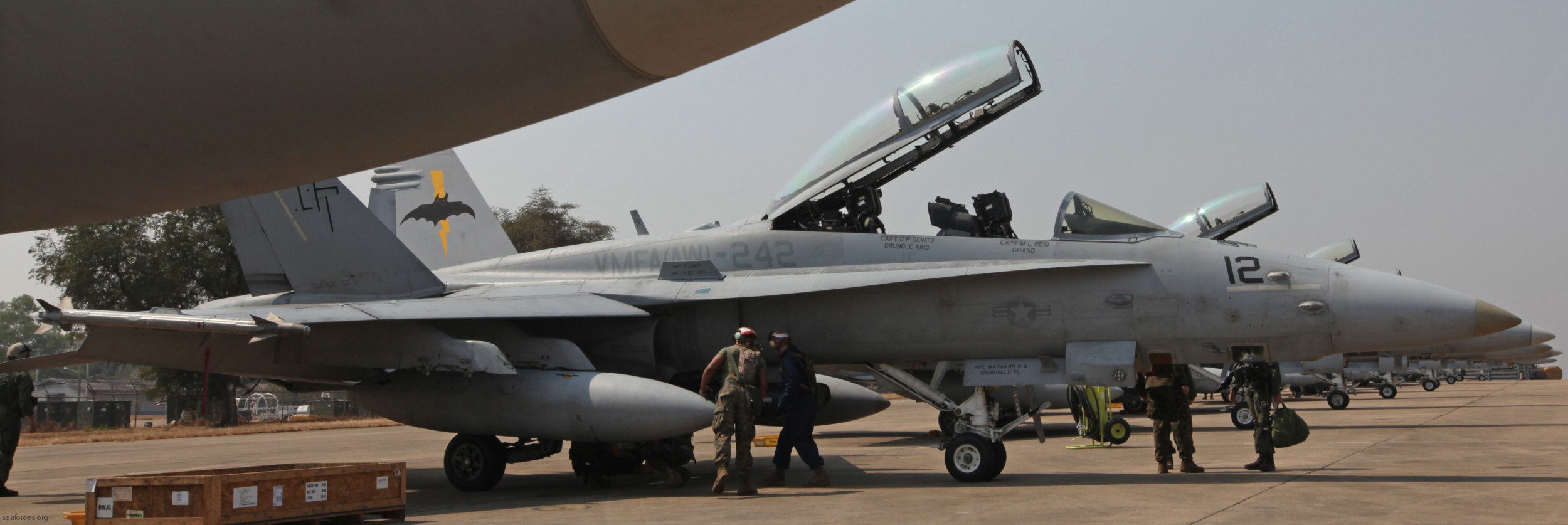 vmfa(aw)-242 bats marine all-weather fighter attack squadron usmc f/a-18d hornet 14 cobra gold korat air base thailand