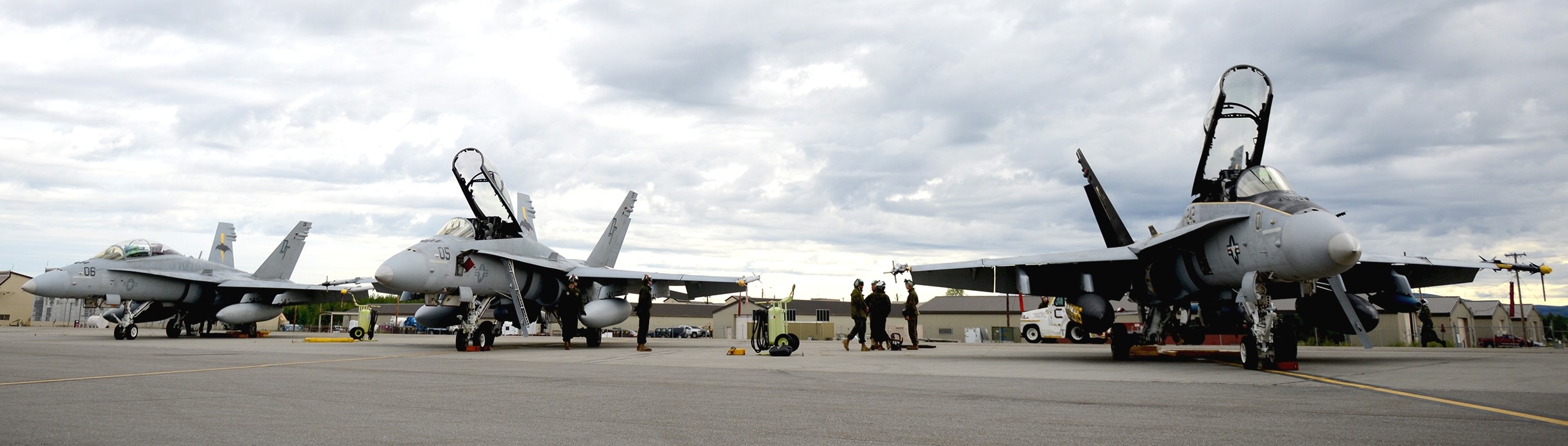 vmfa(aw)-242 bats marine all-weather fighter attack squadron usmc f/a-18d hornet 56