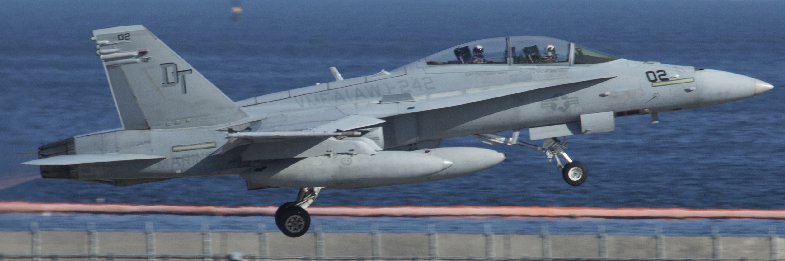 vmfa(aw)-242 bats marine all-weather fighter attack squadron usmc f/a-18d hornet 71