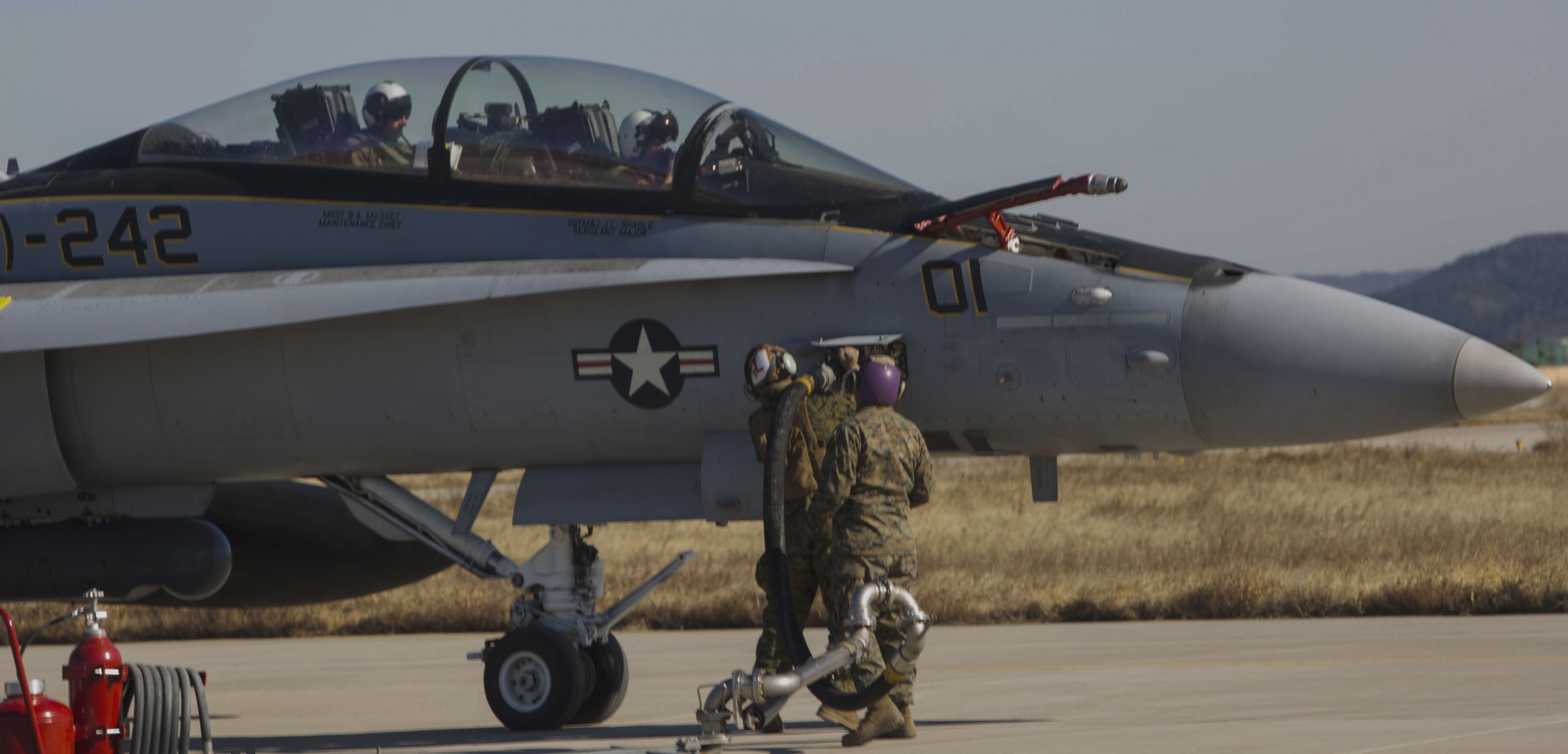 vmfa(aw)-242 bats marine all-weather fighter attack squadron usmc f/a-18d hornet 86