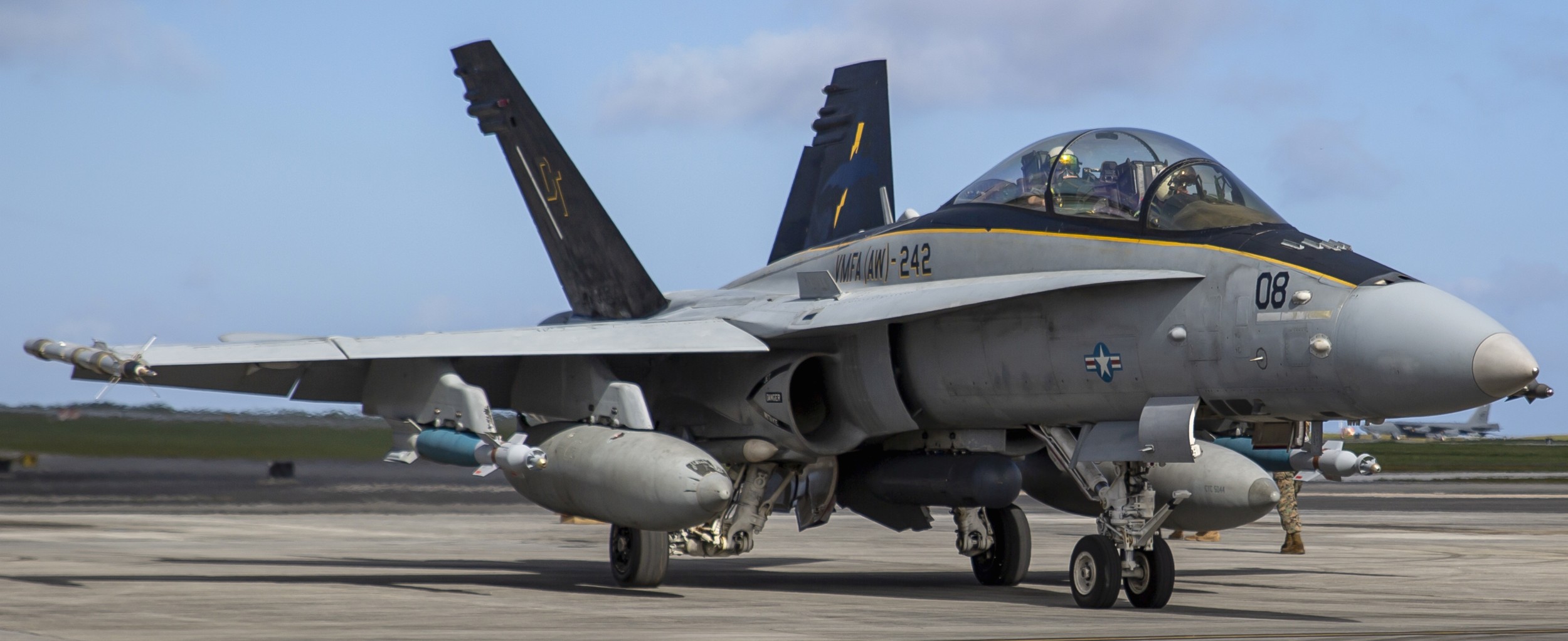 vmfa(aw)-242 bats marine all-weather fighter attack squadron usmc f/a-18d hornet 99 andersen afb guam cope north