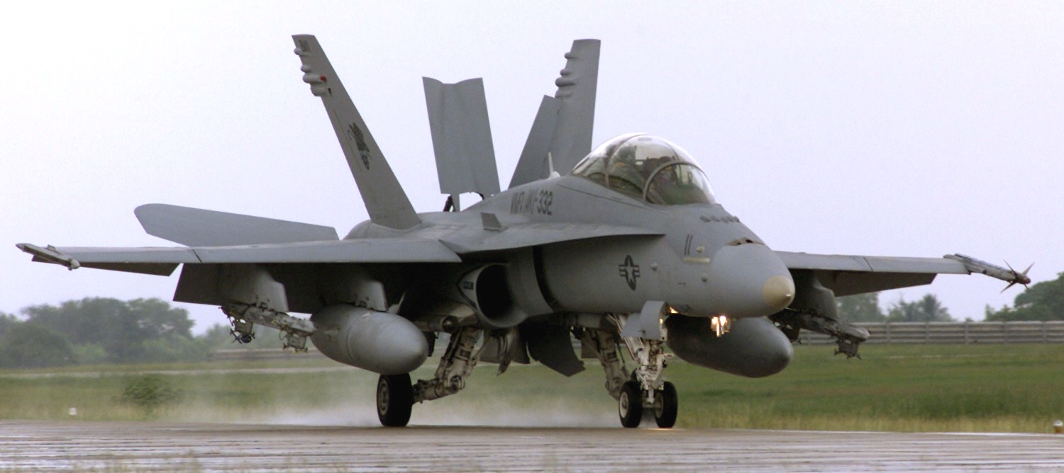 vmfa(aw)-332 moonlighters marine fighter attack squadron all-weather f/a-18d hornet 05