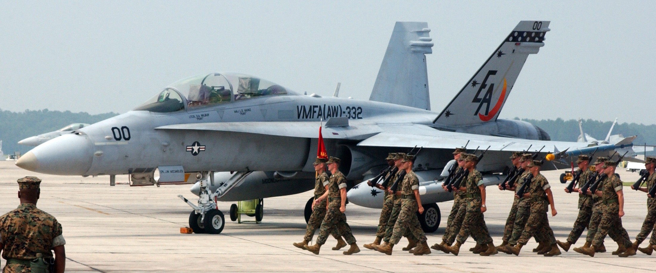 vmfa(aw)-332 moonlighters marine fighter attack squadron all-weather f/a-18d hornet 14 mcas beaufort south carolina