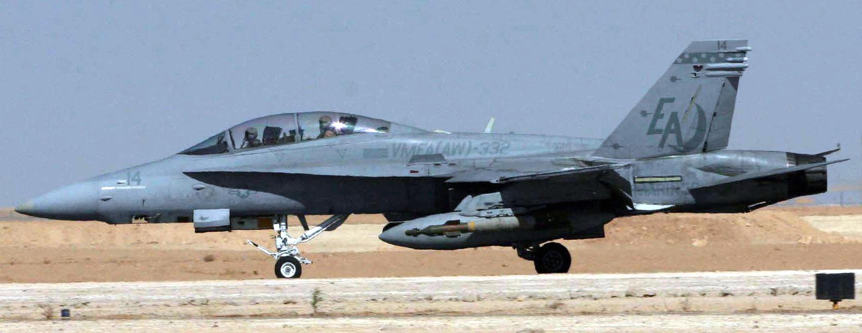 vmfa(aw)-332 moonlighters marine fighter attack squadron all-weather f/a-18d hornet 26