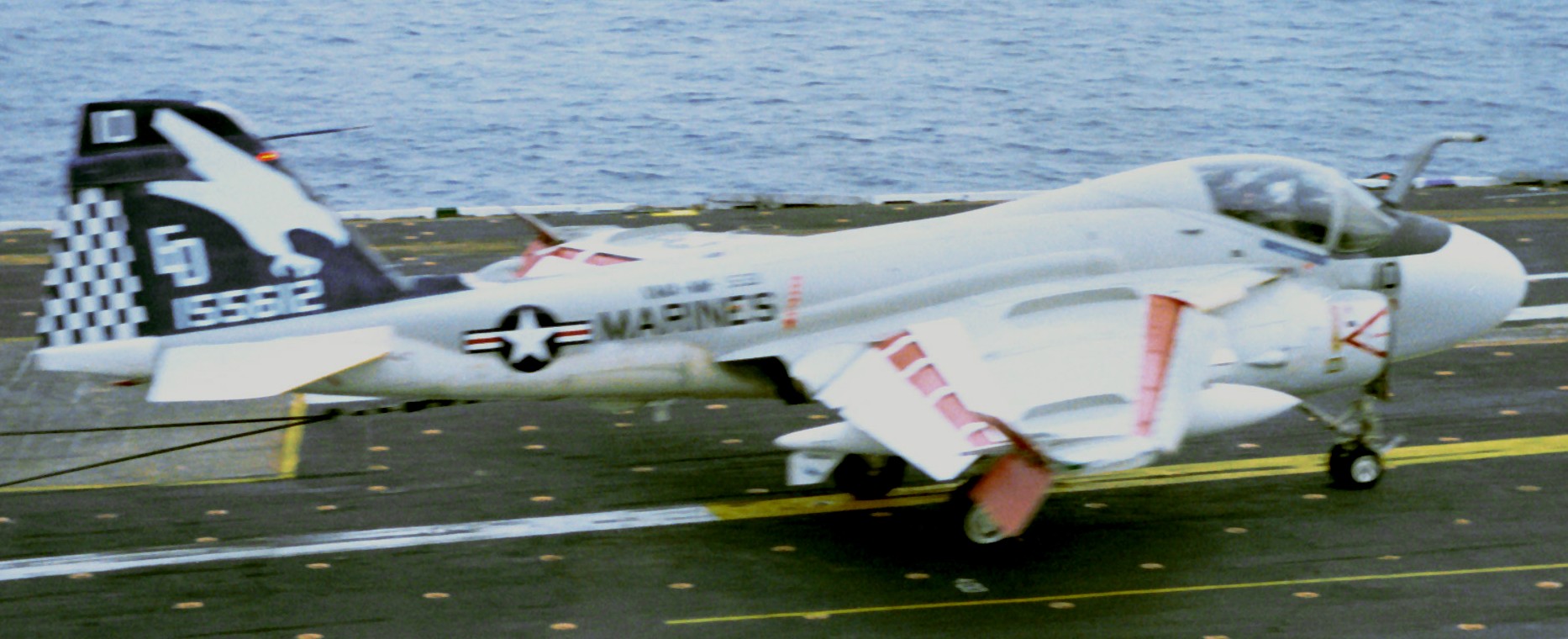 vma(aw)-533 hawks marine attack squadron all weather usmc a-6e intruder 02 uss america cv-66