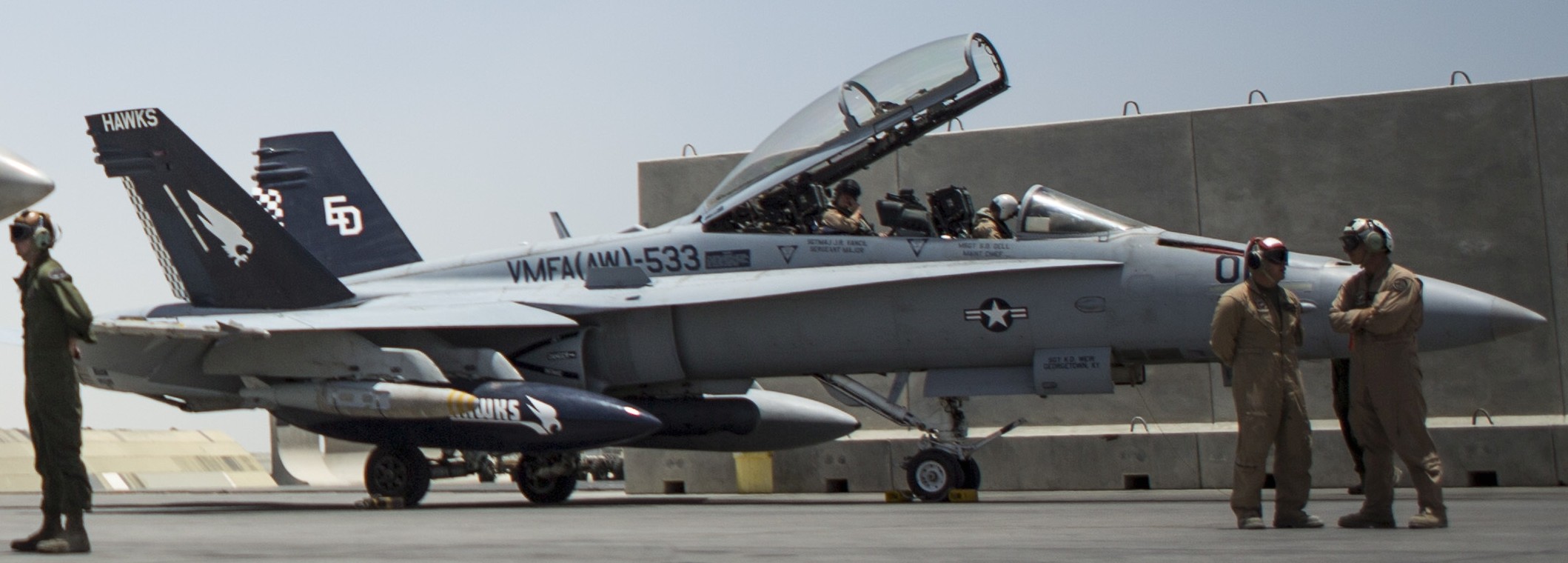 vmfa(aw)-533 hawks marine fighter attack squadron usmc f/a-18d hornet 34