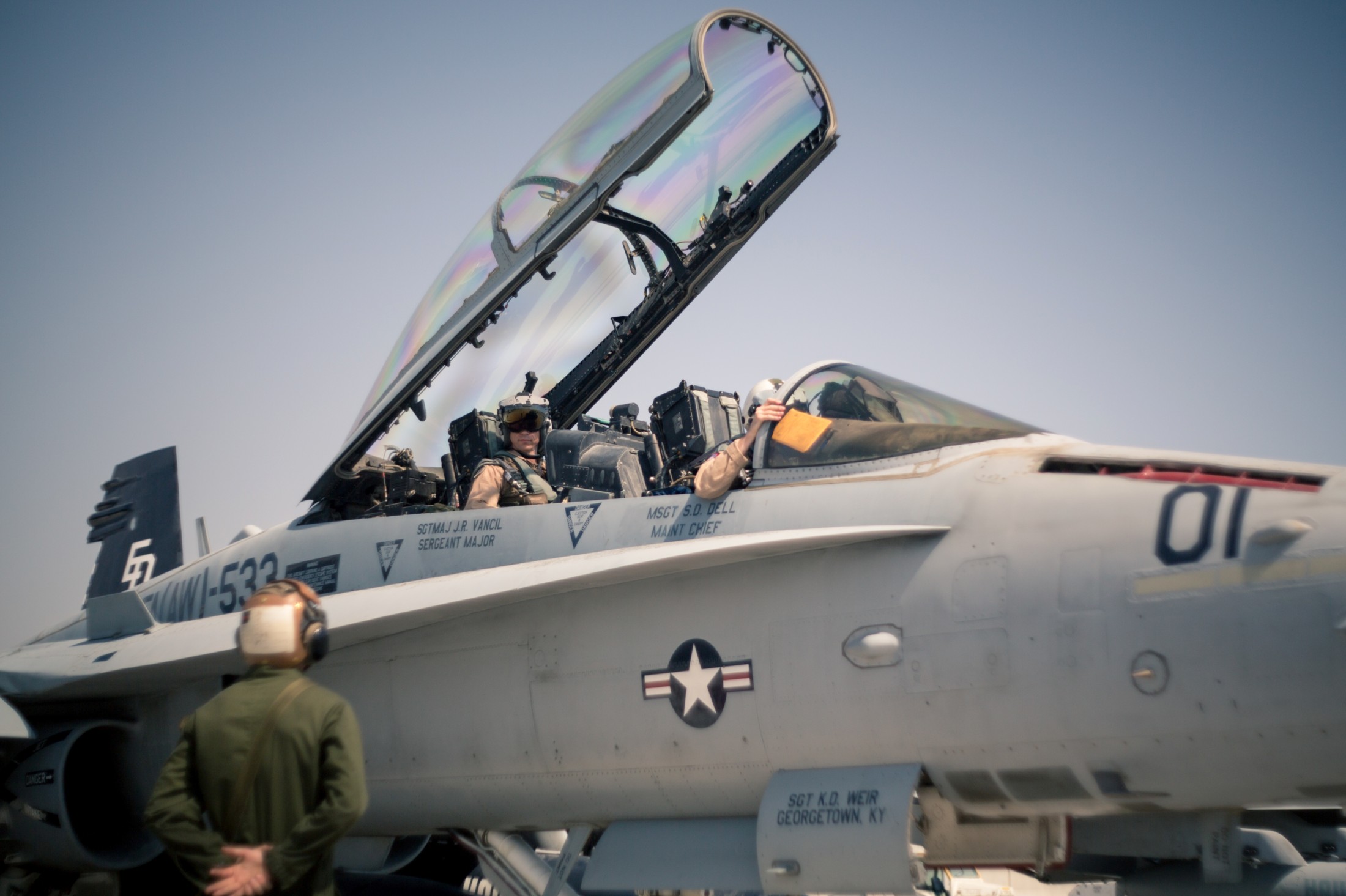 vmfa(aw)-533 hawks marine fighter attack squadron usmc f/a-18d hornet 41