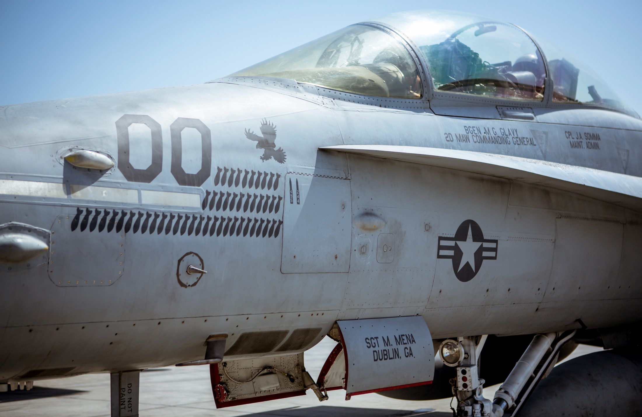 vmfa(aw)-533 hawks marine fighter attack squadron usmc f/a-18d hornet 44