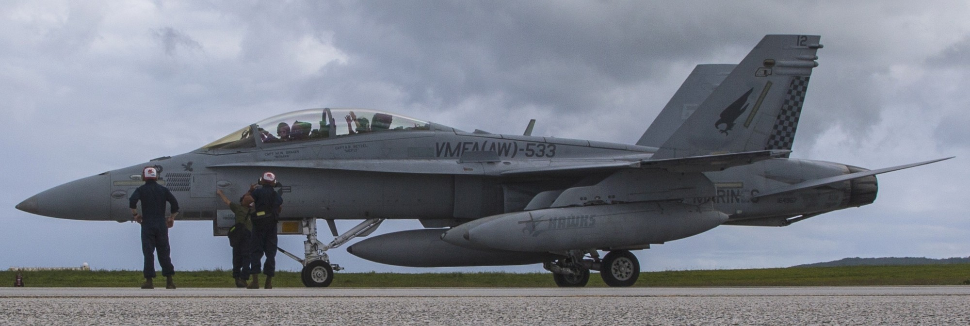 vmfa(aw)-533 hawks marine fighter attack squadron usmc f/a-18d hornet 60