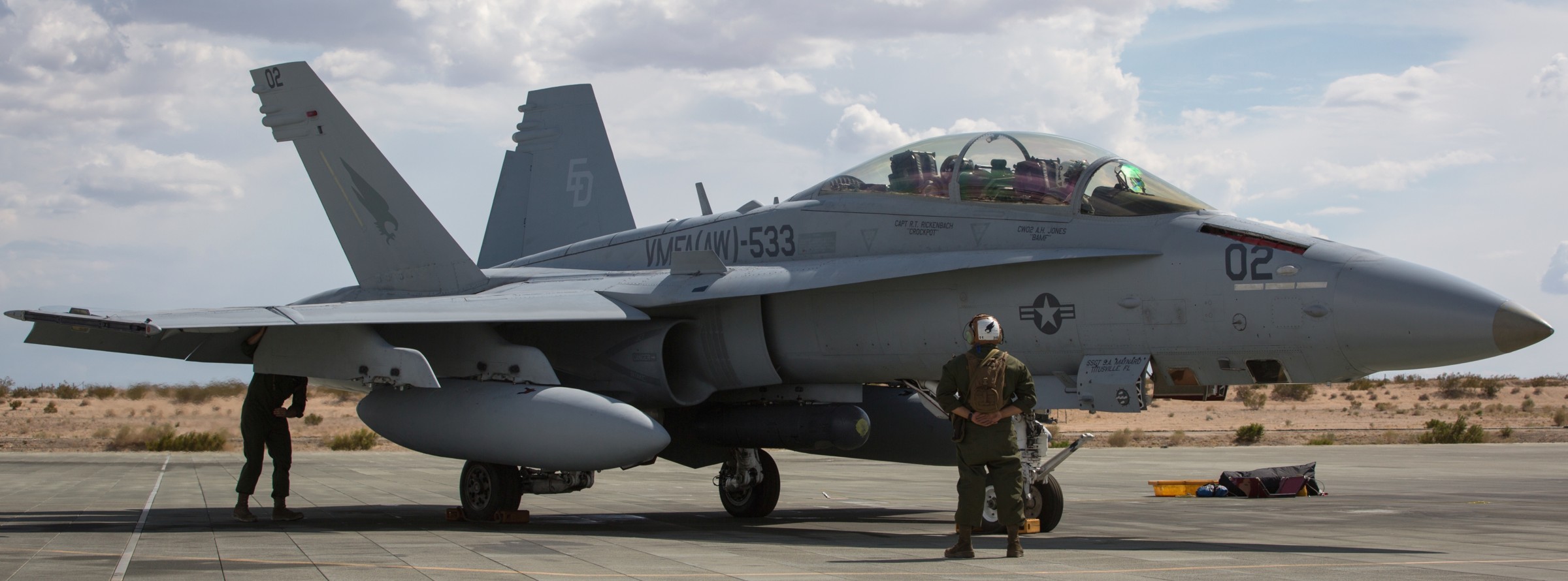 vmfa(aw)-533 hawks marine fighter attack squadron usmc f/a-18d hornet 70