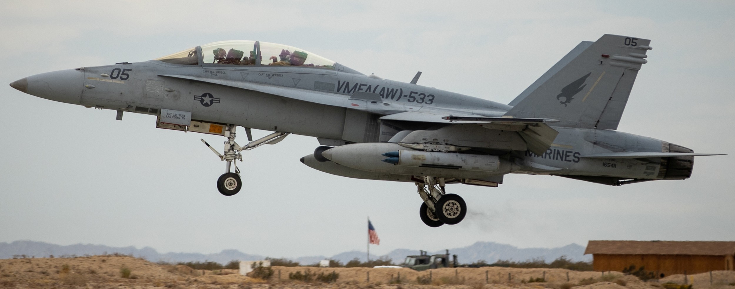 vmfa(aw)-533 hawks marine fighter attack squadron usmc f/a-18d hornet 75 mcagcc twentynine palms