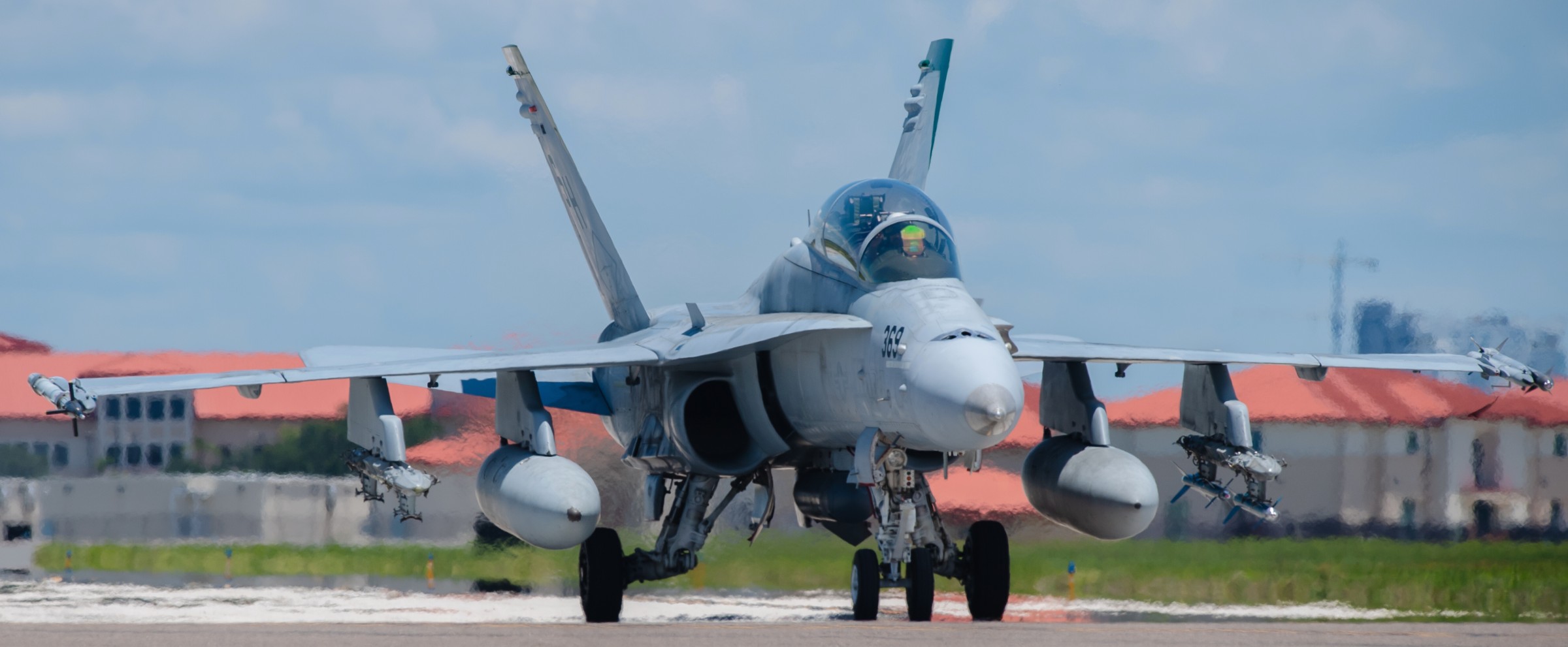 vmfat-101 sharpshooters marine fighter attack training squadron f/a-18d hornet macdill afb florida 117