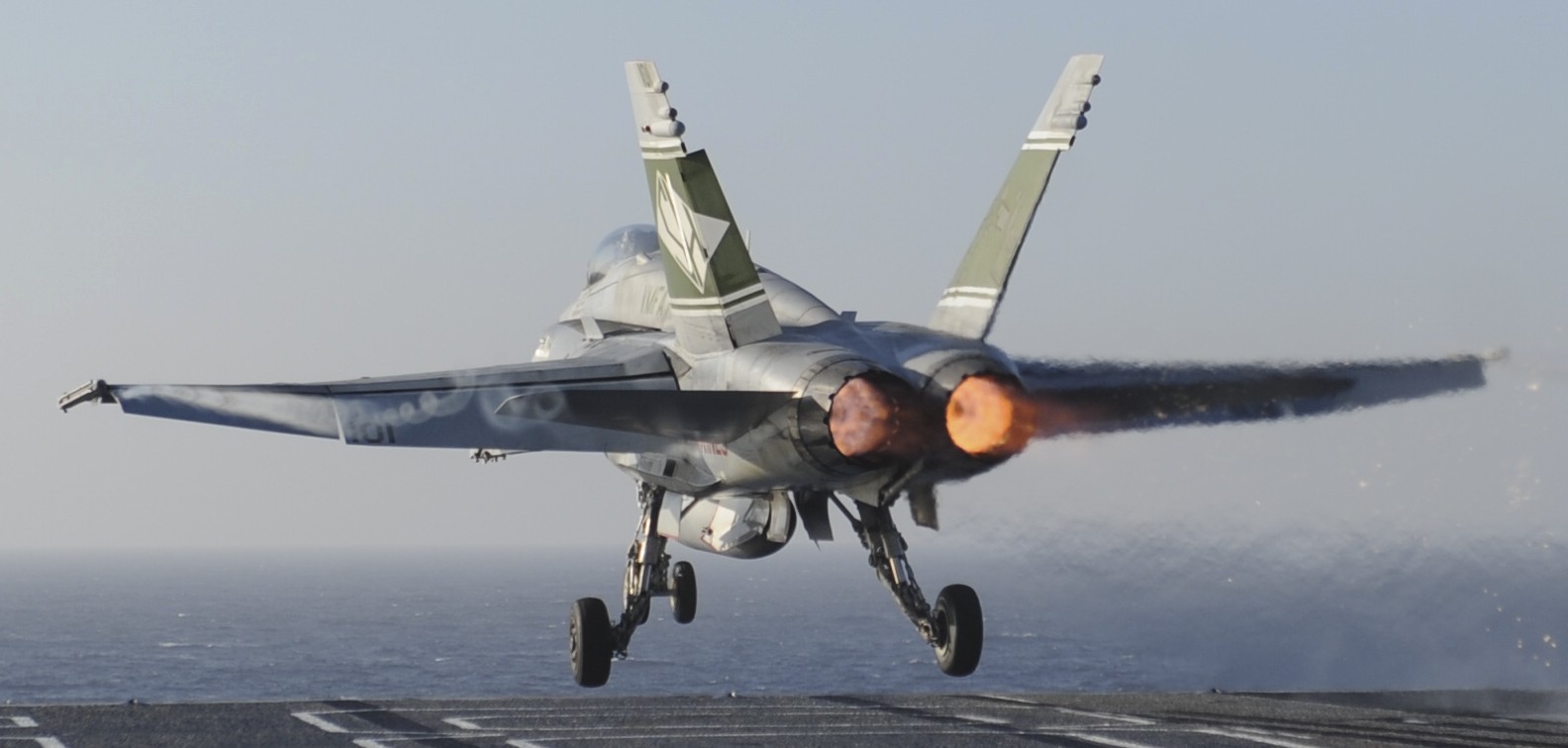 vmfat-101 sharpshooters marine fighter attack training squadron f/a-18c hornet 26