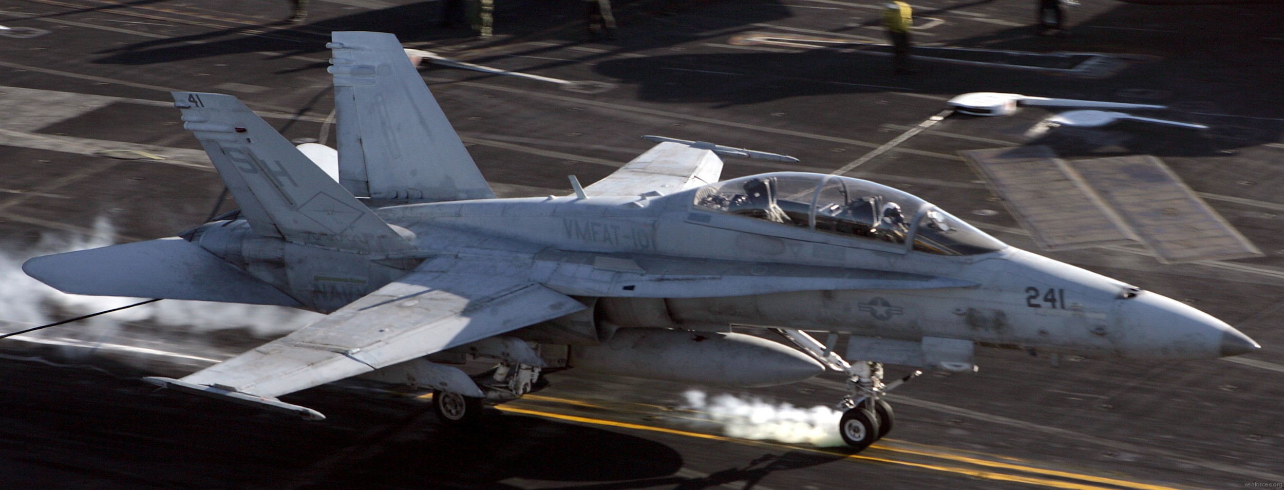 vmfat-101 sharpshooters marine fighter attack training squadron f/a-18d hornet 31