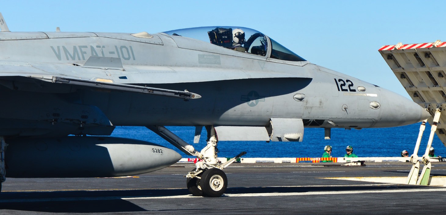 vmfat-101 sharpshooters marine fighter attack training squadron f/a-18c hornet 52