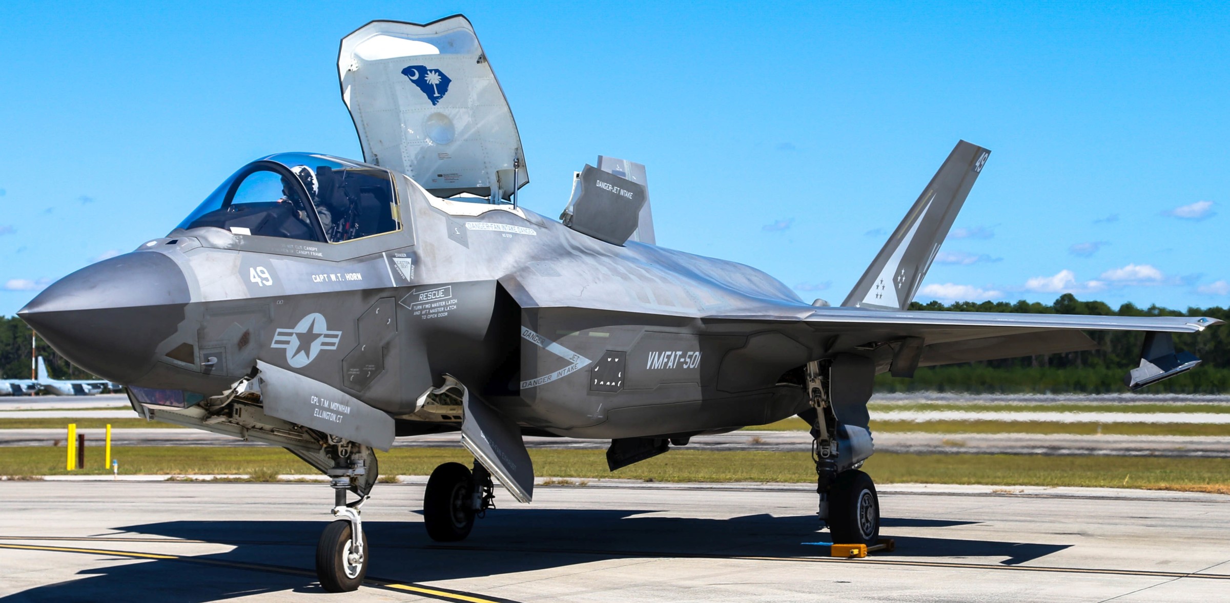 vmfat-501 warlords marine fighter attack training squadron usmc f-35b lightning ii jsf mcas cherry point air show 78