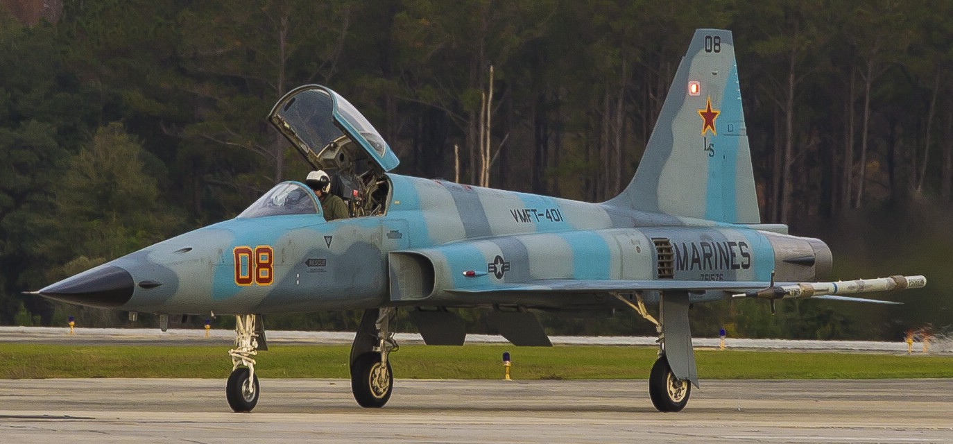 vmft-401 snipers marine fighter training squadron usmc f-5n tiger ii adversary mcas beaufort 16