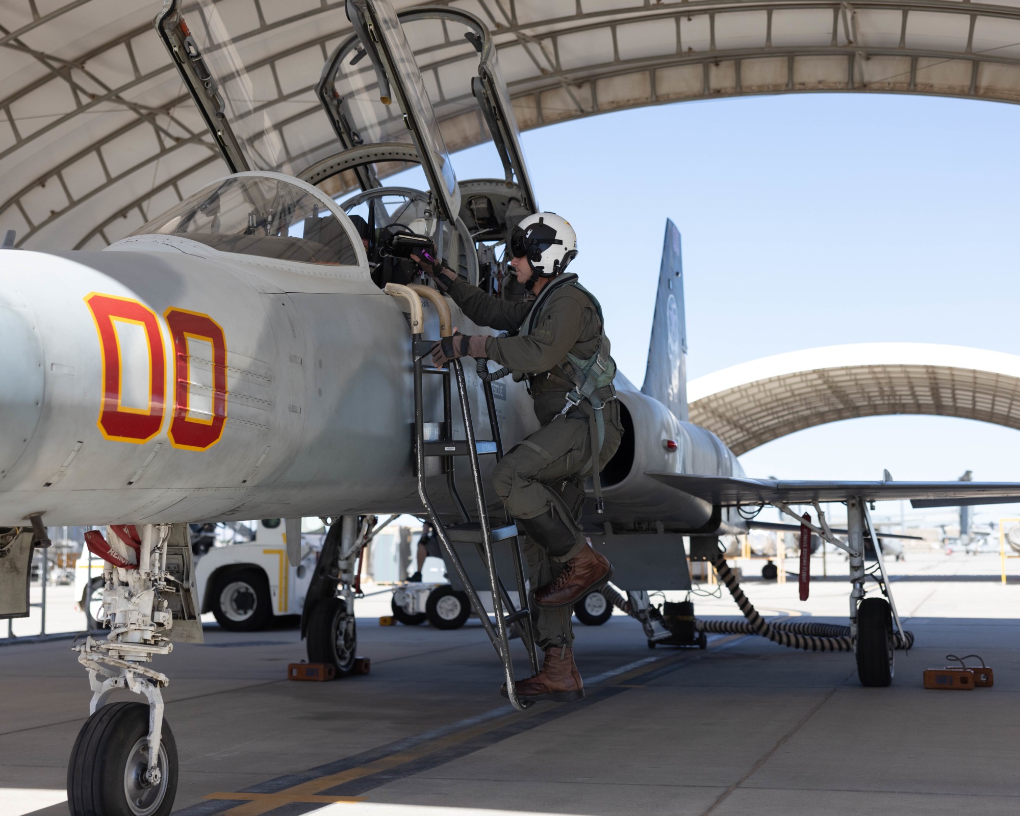 vmft-401 snipers marine fighter training squadron usmc f-5f tiger ii adversary mcas yuma arizona 36