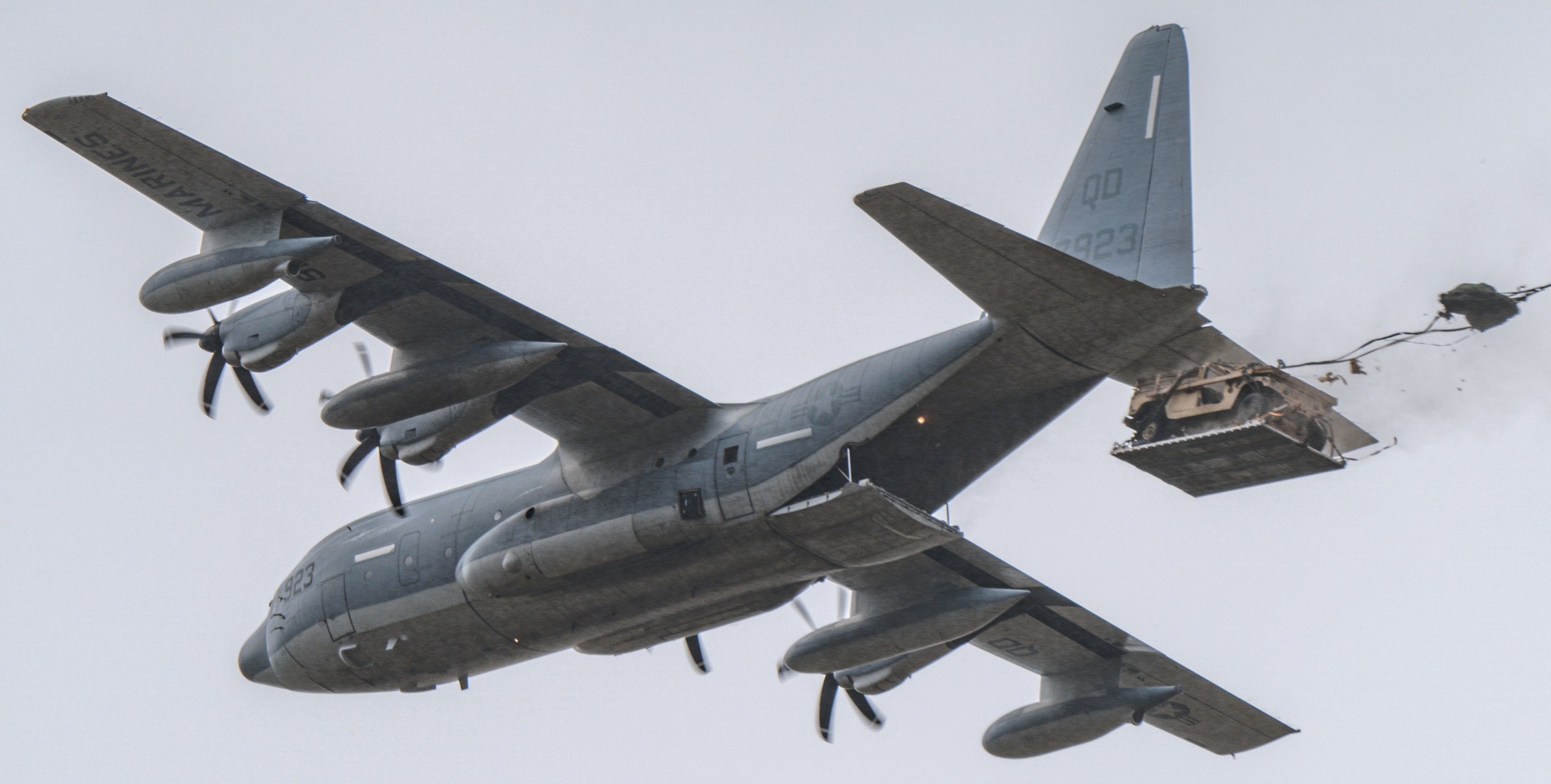 VMGR-152 Sumos Marine Aerial Refueler Transport Squadron
