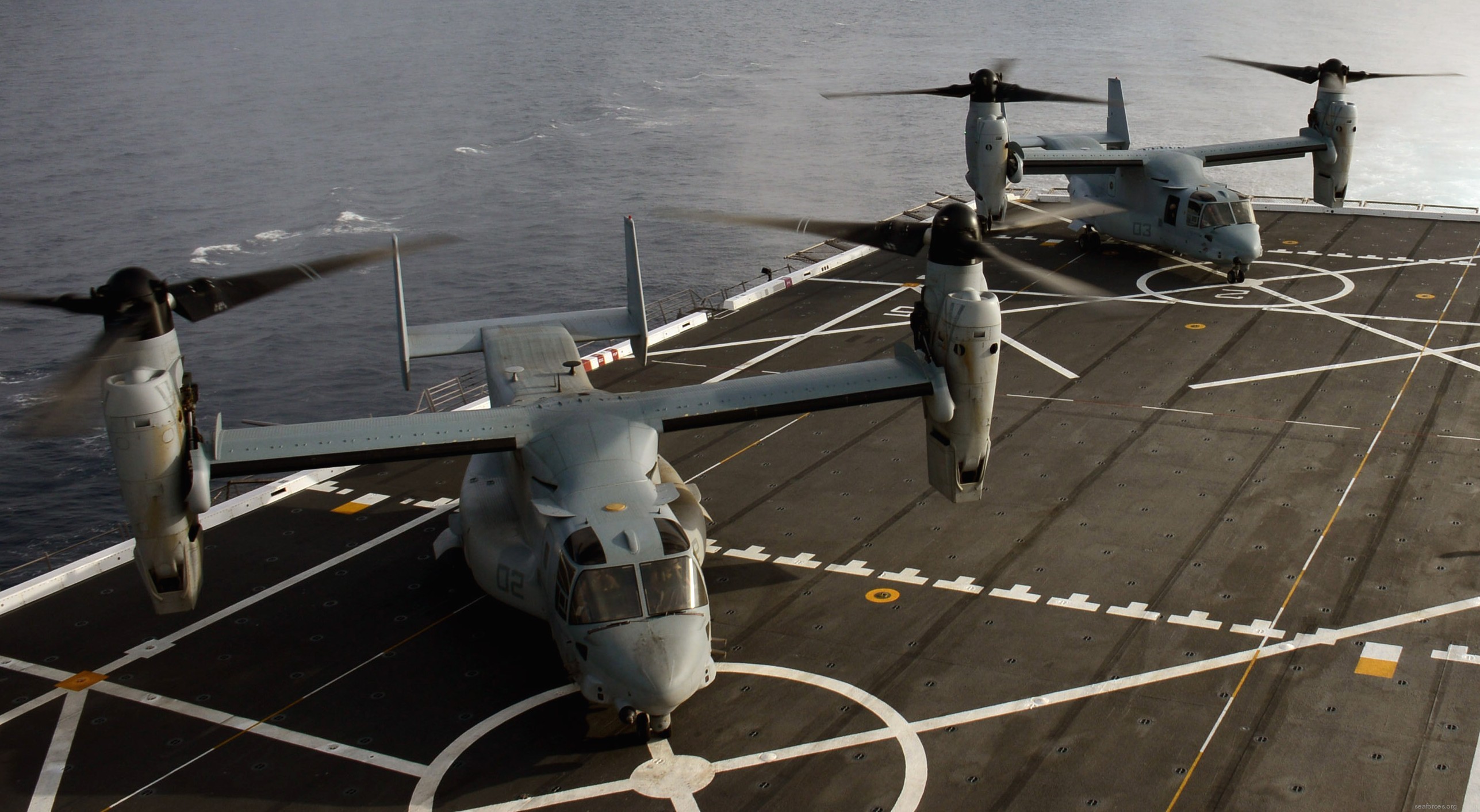 vmm-161 greyhawks mv-22b osprey marine medium tiltrotor squadron usmc 19 uss green bay lpd-20