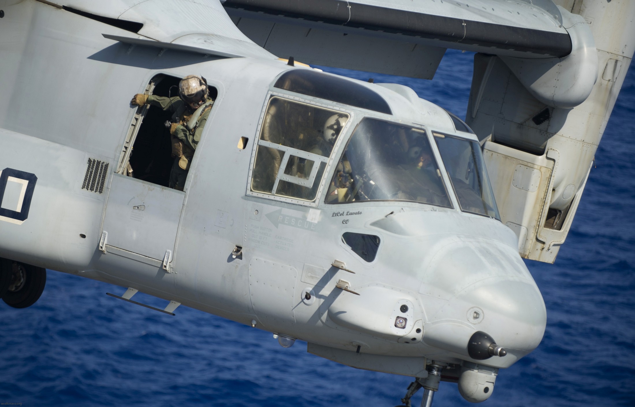 vmm-161 greyhawks mv-22b osprey marine medium tiltrotor squadron usmc 42