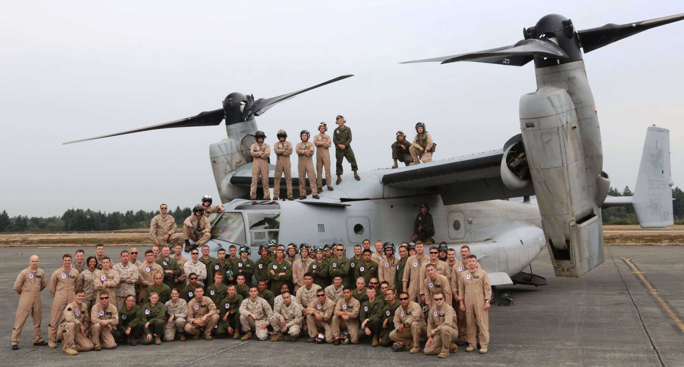 vmm-161 greyhawks mv-22b osprey marine medium tiltrotor squadron usmc 117