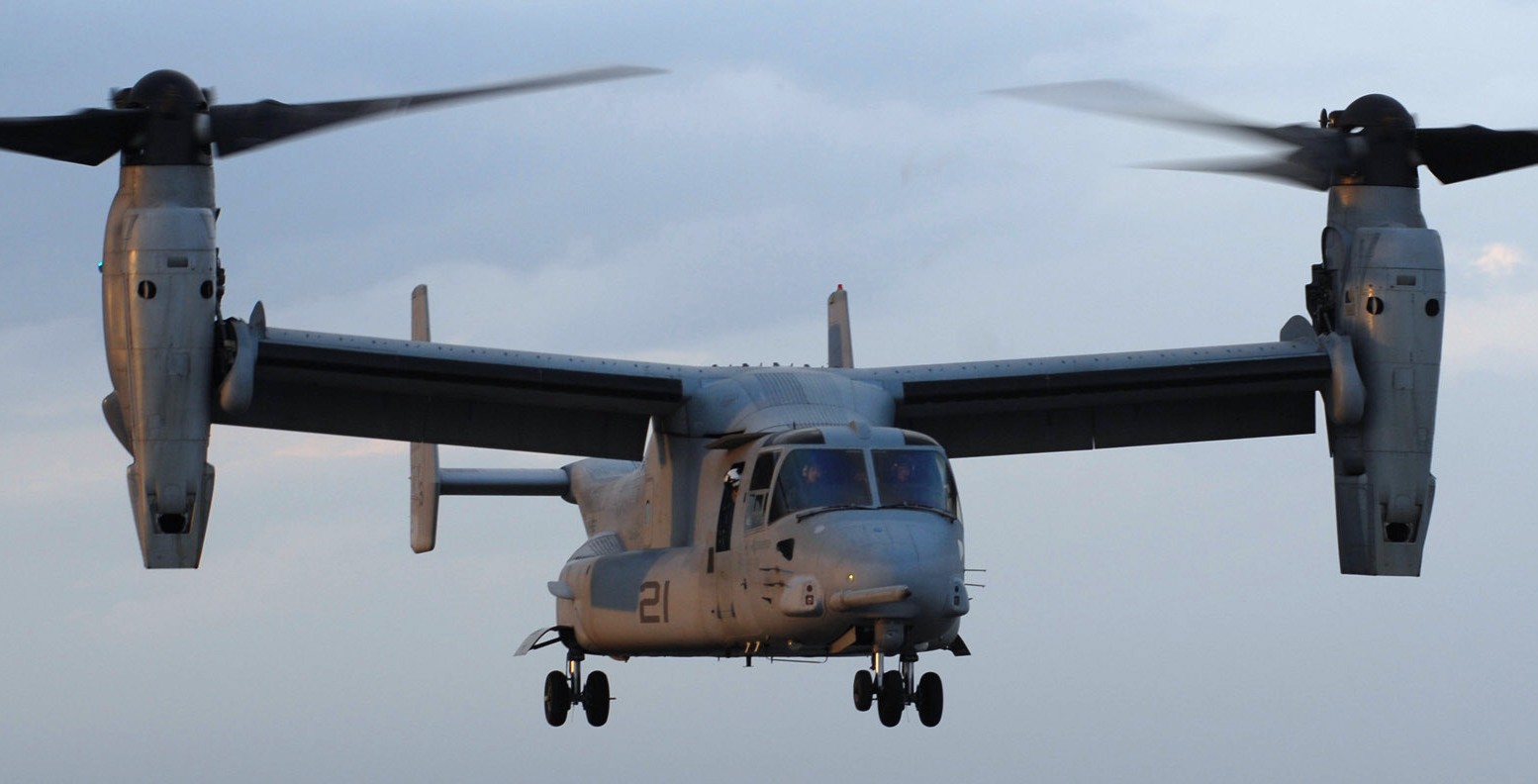 vmm-162 golden eagles mv-22b osprey uss kearsarge lhd-3 2007 05