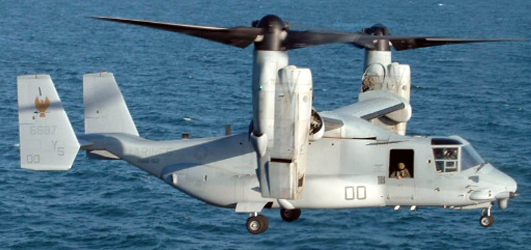 vmm-162 golden eagles mv-22b osprey uss nassau lha-4 2008 08