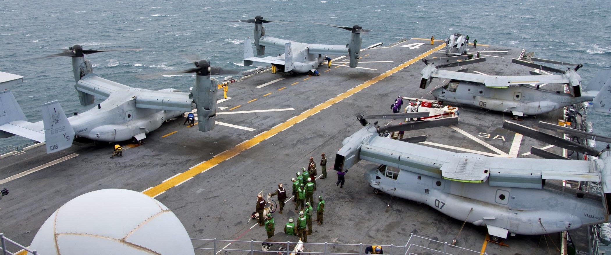 vmm-162 golden eagles mv-22b osprey uss nassau lha-4 2009 11