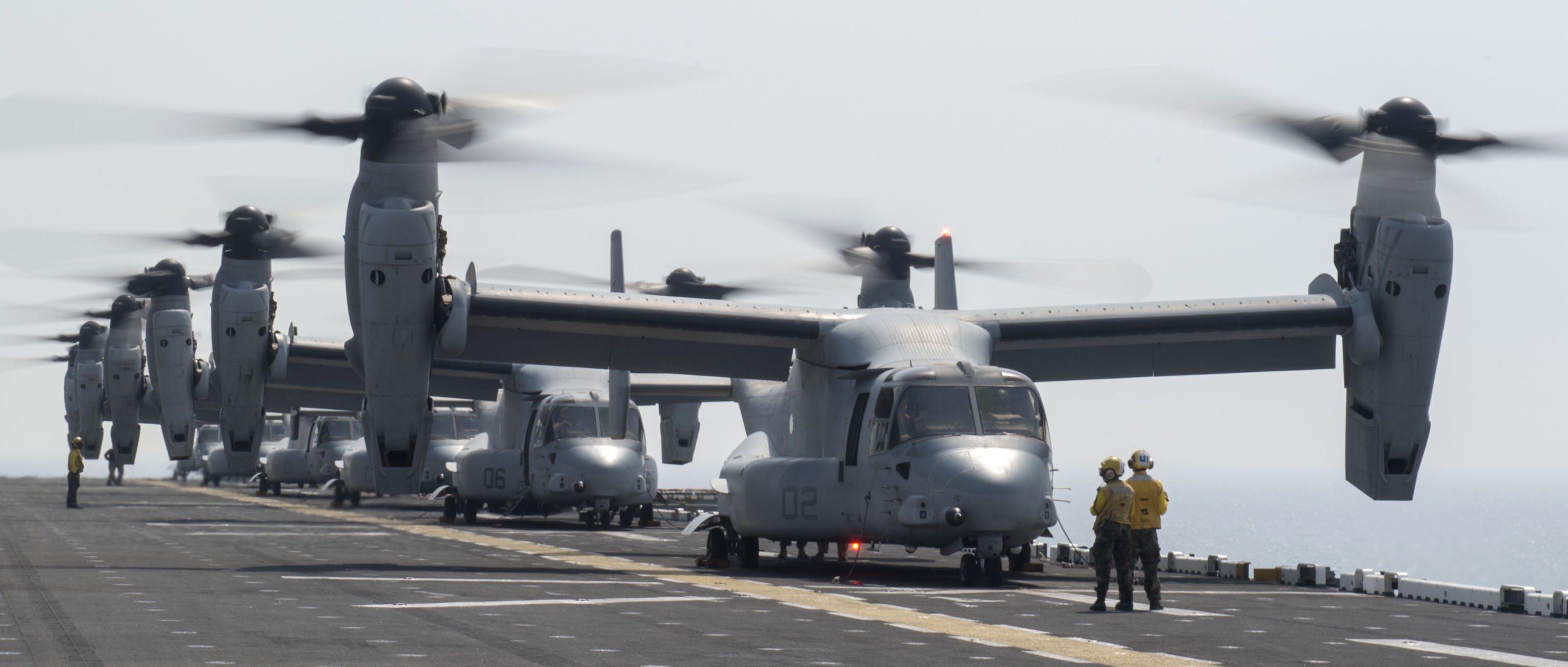 marine medium tiltrotor squadron vmm-162 golden eagles mv-22b osprey 2016 41