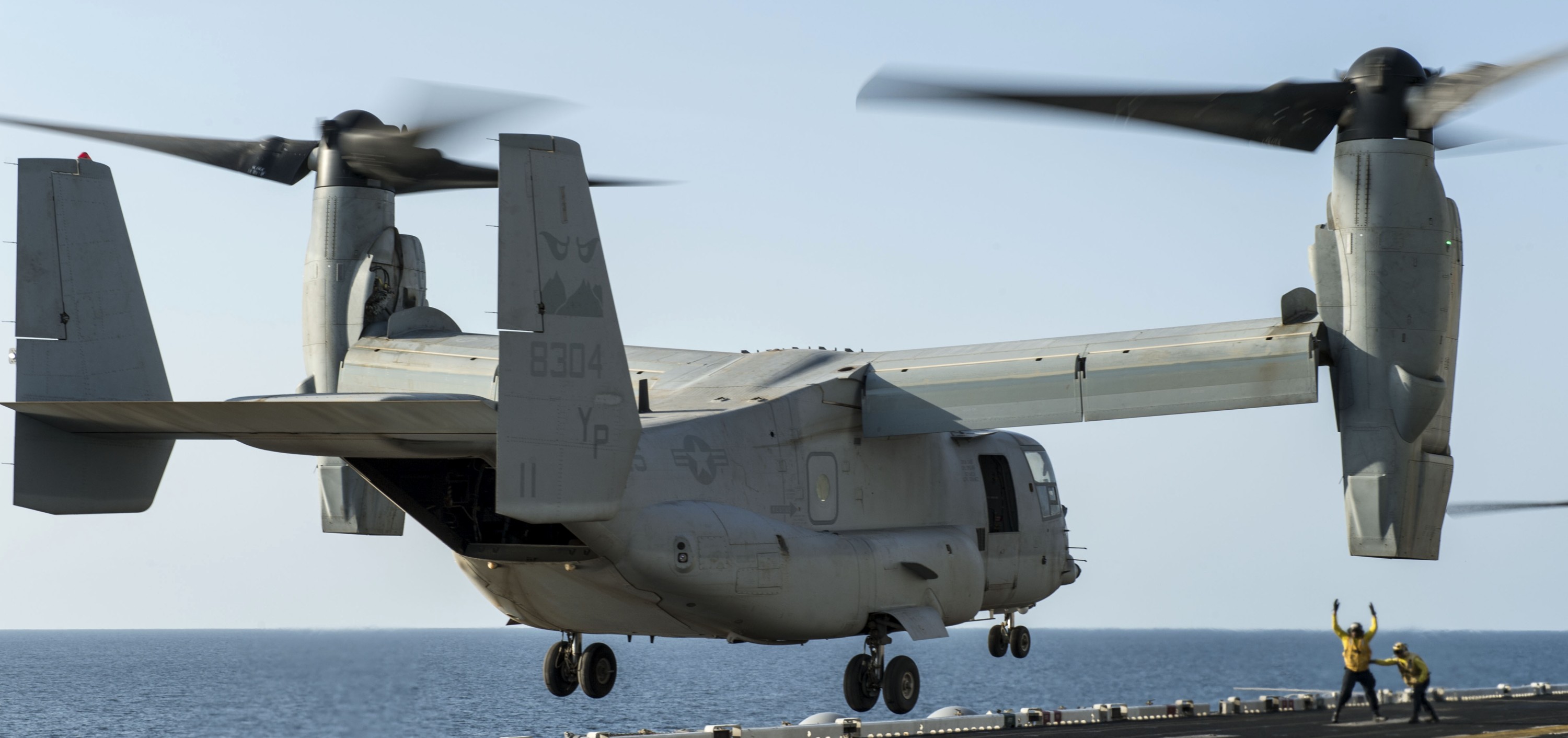 vmm-163 evil eyes mv-22b osprey uss makin island lhd-8 2014 13