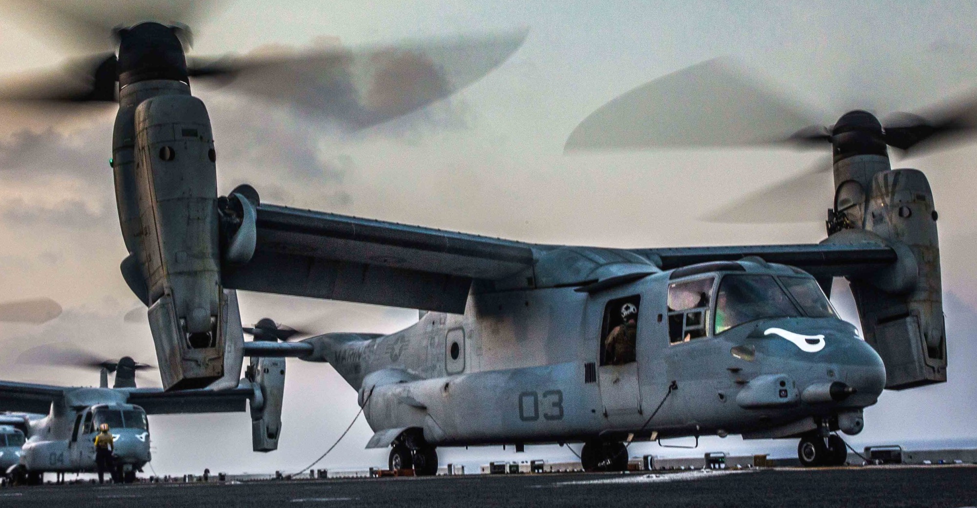 vmm-163 evil eyes mv-22b osprey usmc tiltrotor squadron 2016 31