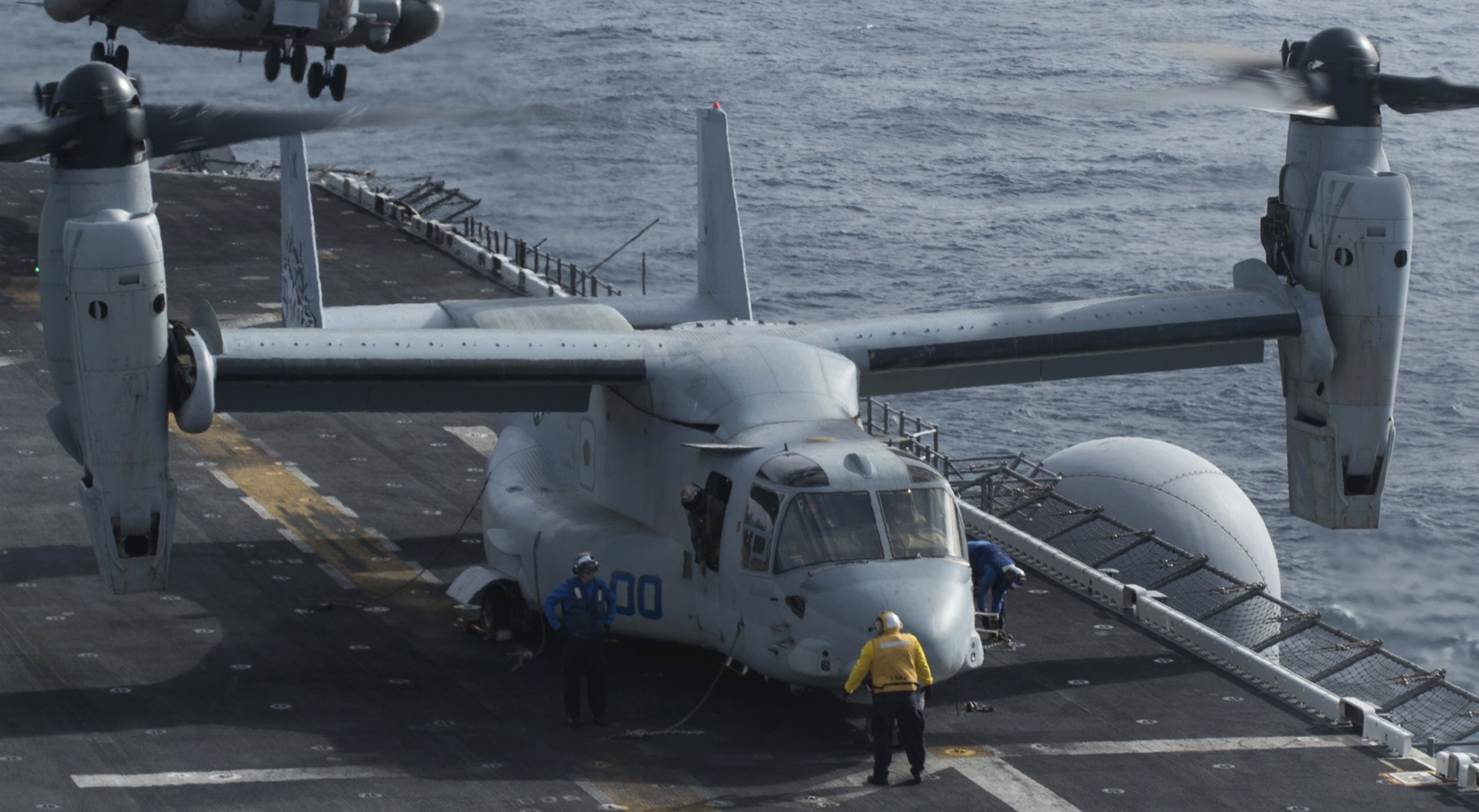 vmm-166 sea elk mv-22b osprey uss boxer 2015 42