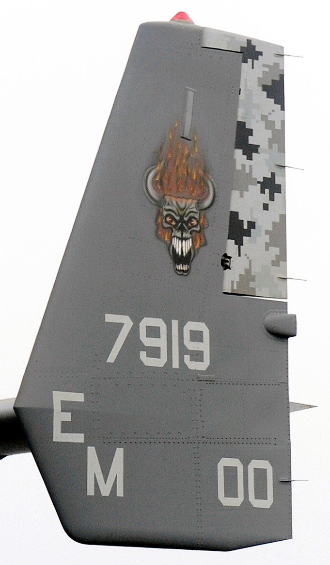 vmm-261 raging bulls mv-22b osprey tail markings special 26