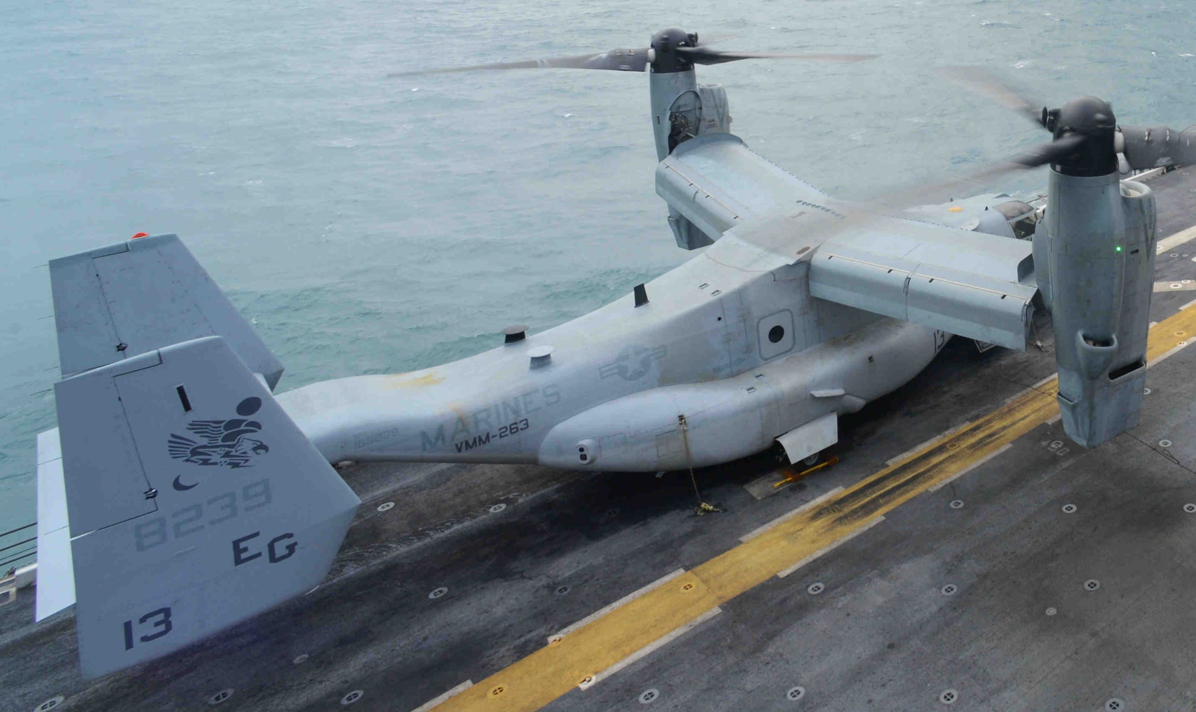 marine medium tiltrotor squadron vmm-263 thunder chickens mv-22b osprey uss bataan lhd-5 2013 56