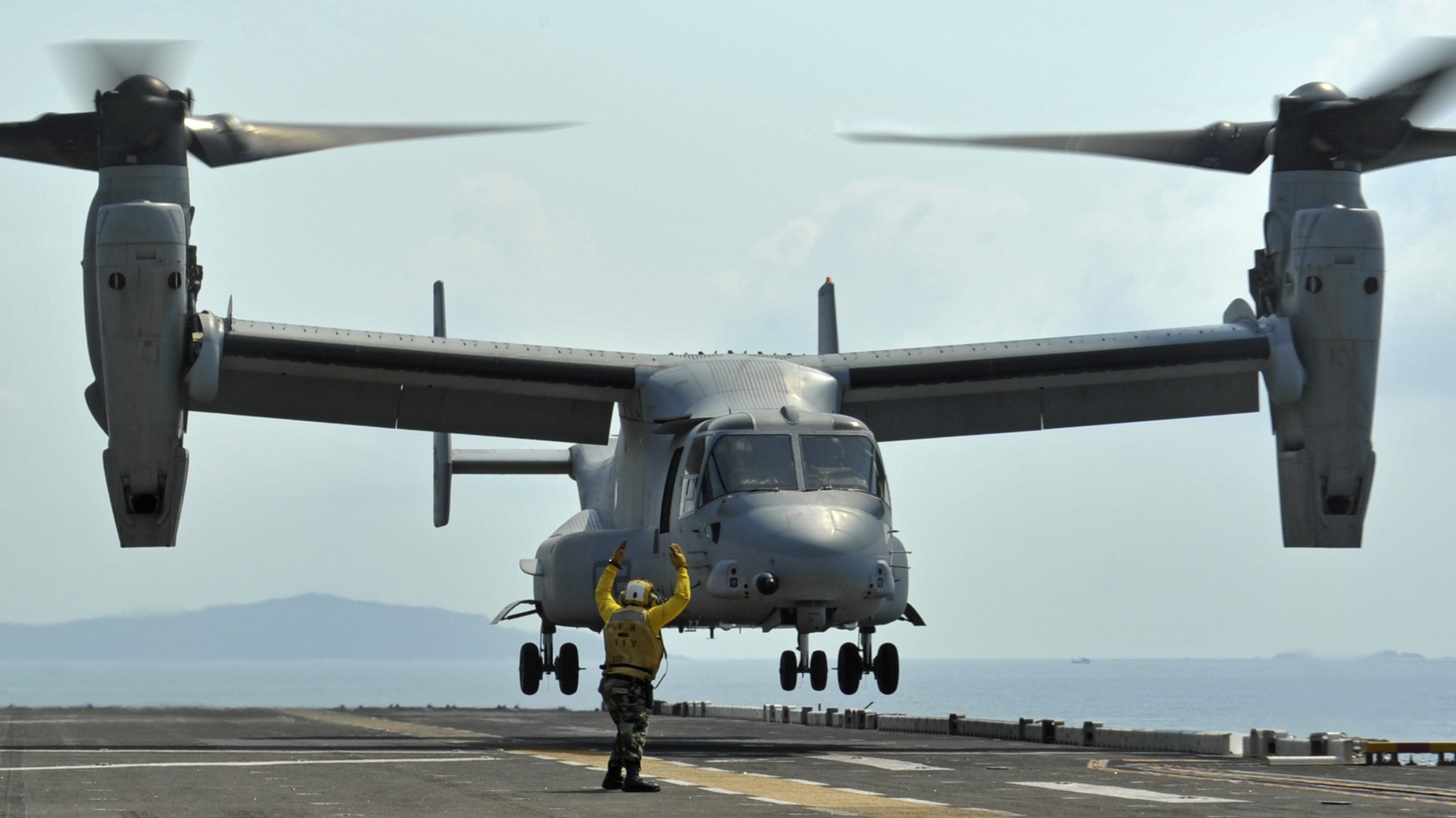 vmm-265 dragons mv-22b osprey uss bonhomme richard lhd-6 2013 05