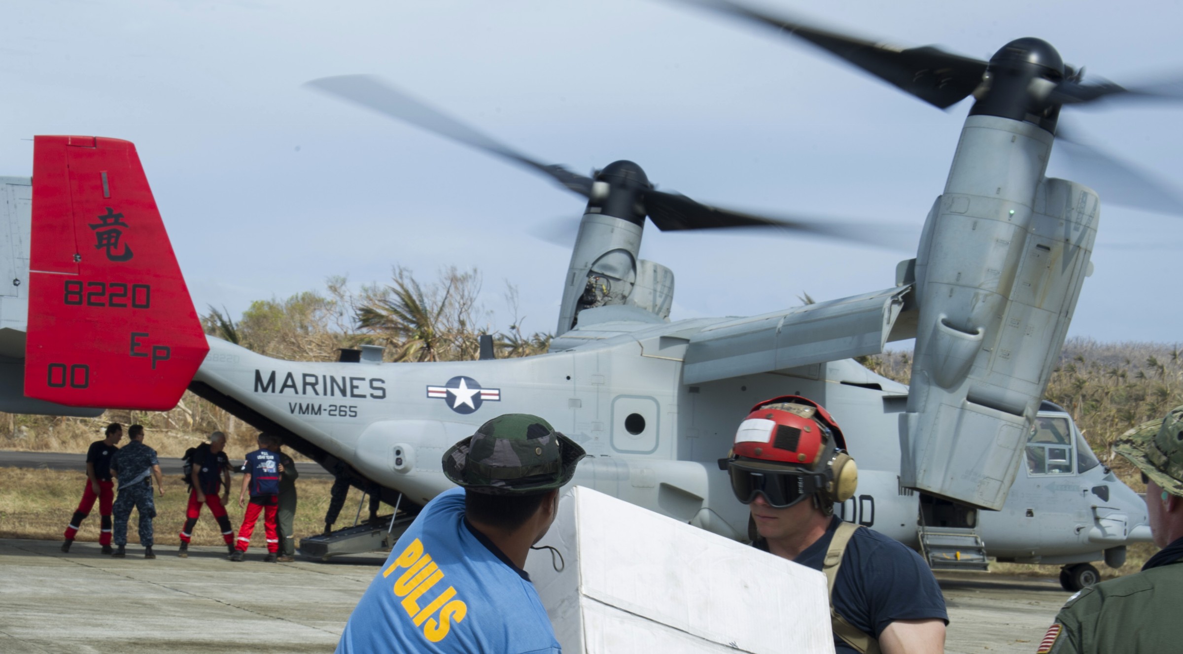 vmm-265 dragons mv-22b osprey philippines 2013 25