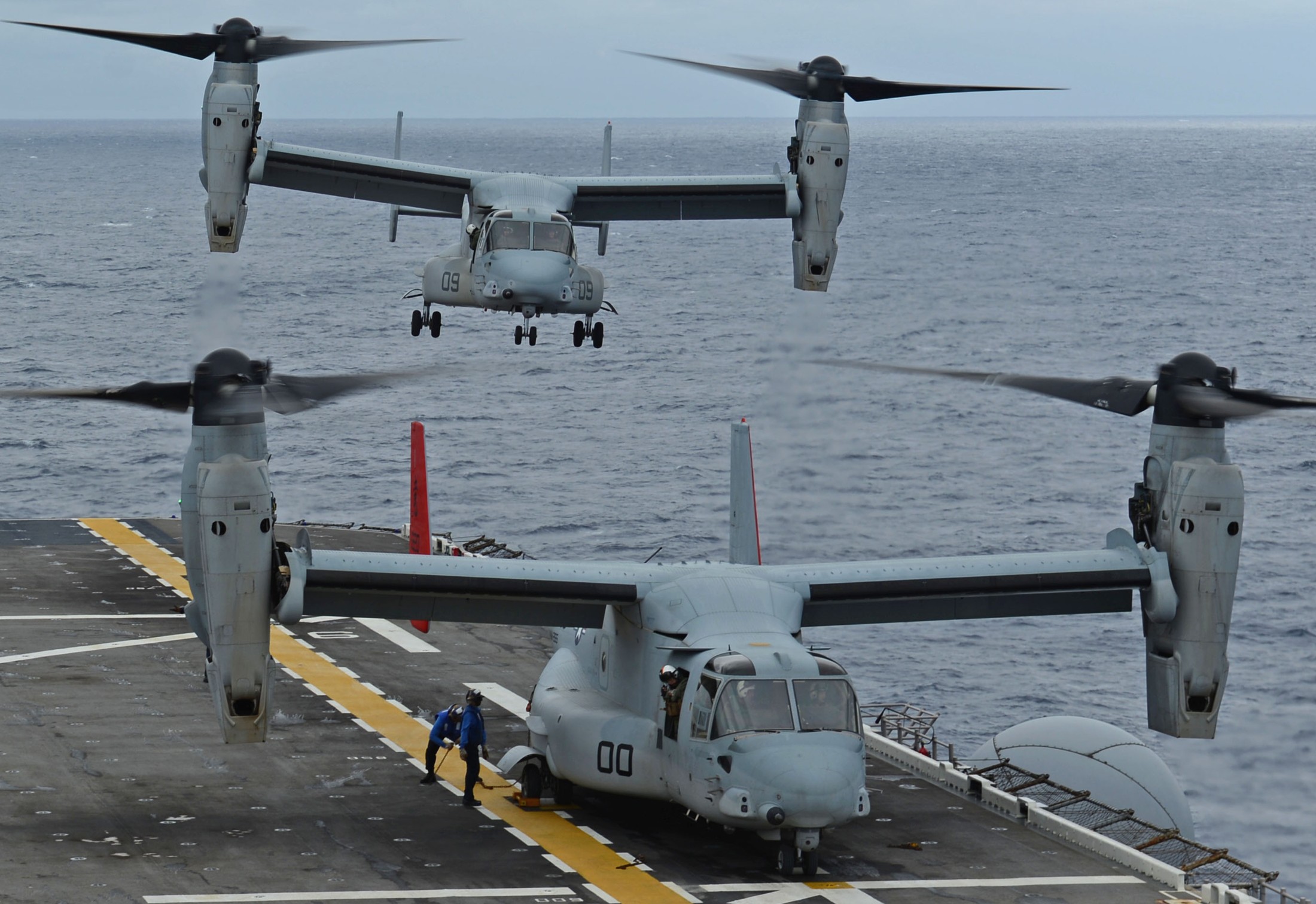 vmm-265 dragons mv-22b osprey uss bonhomme richard lhd-6 2014 27