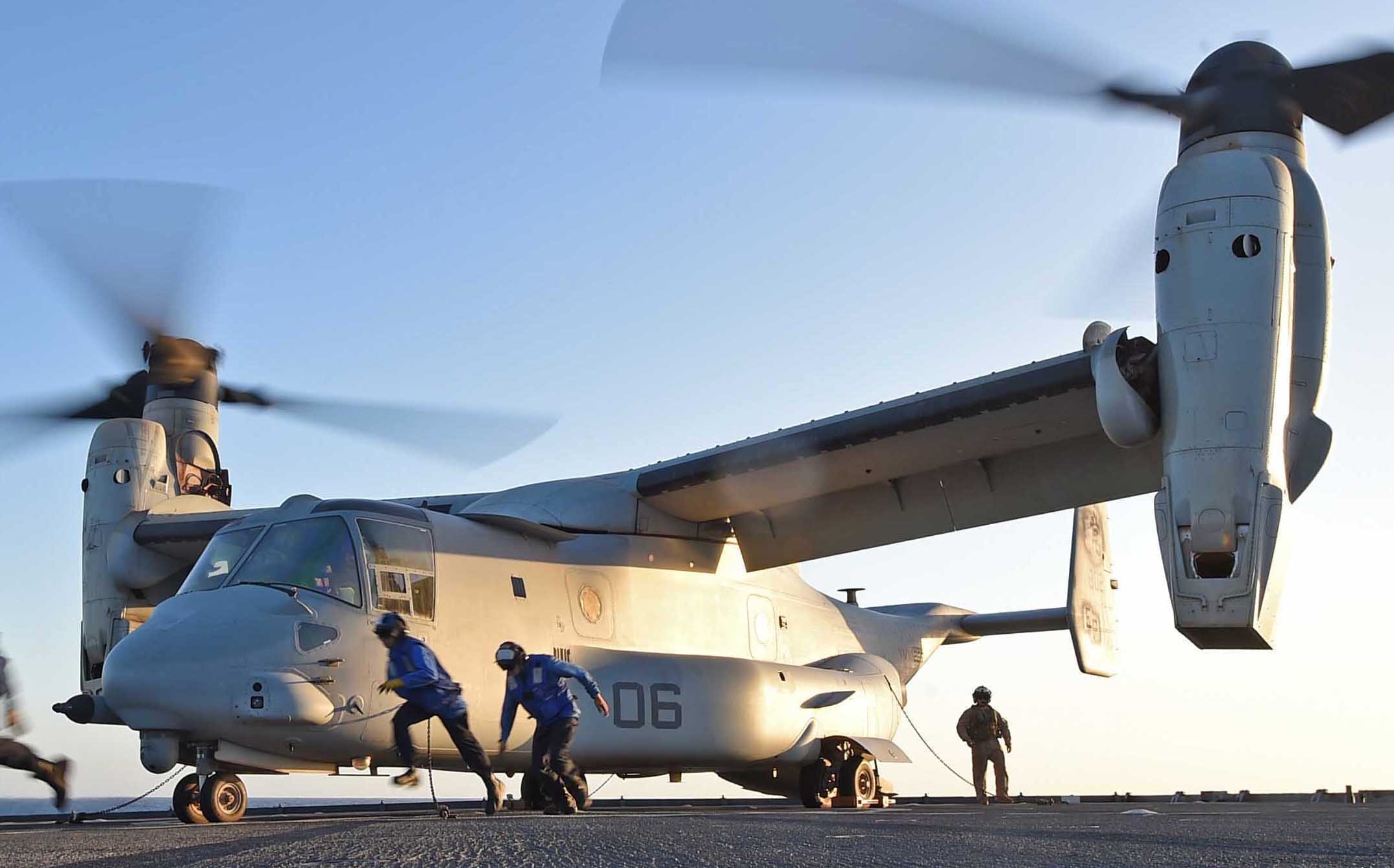 vmm-265 dragons mv-22b osprey uss ashland lsd-48 2015 54