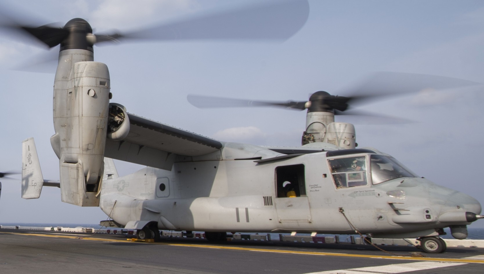 vmm-265 dragons mv-22b osprey uss bonhomme richard lhd-6 2016 63