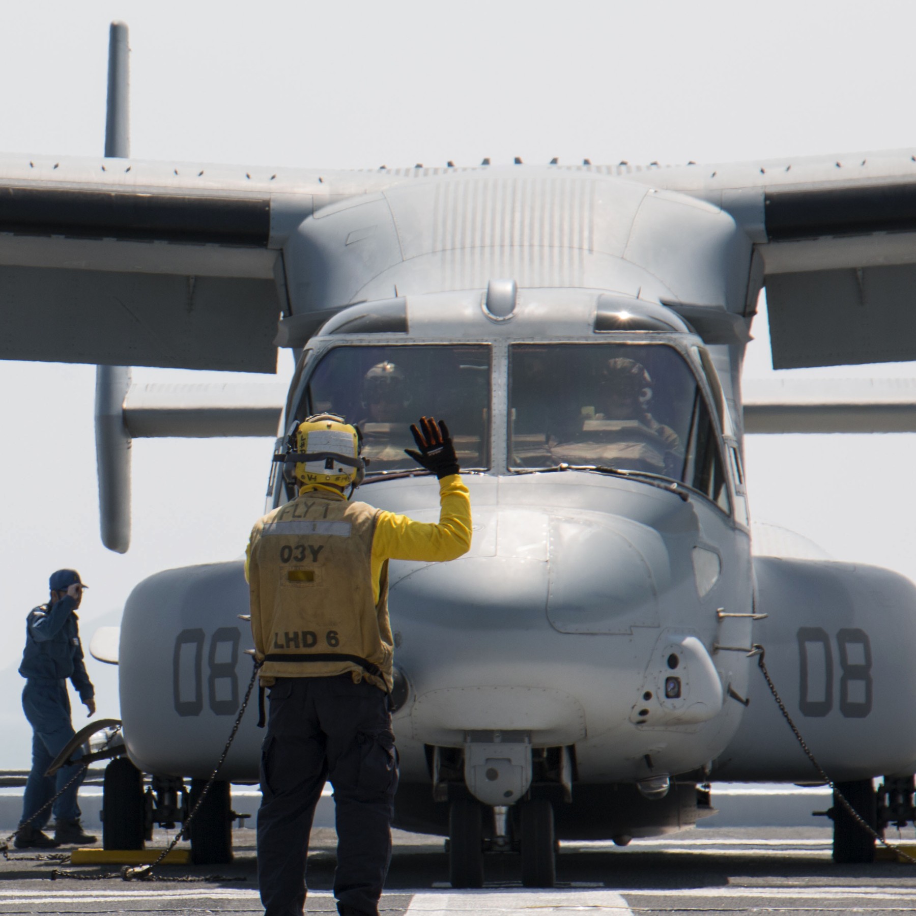 vmm-265 dragons mv-22b osprey jds hyuga ddh-181 2016 80